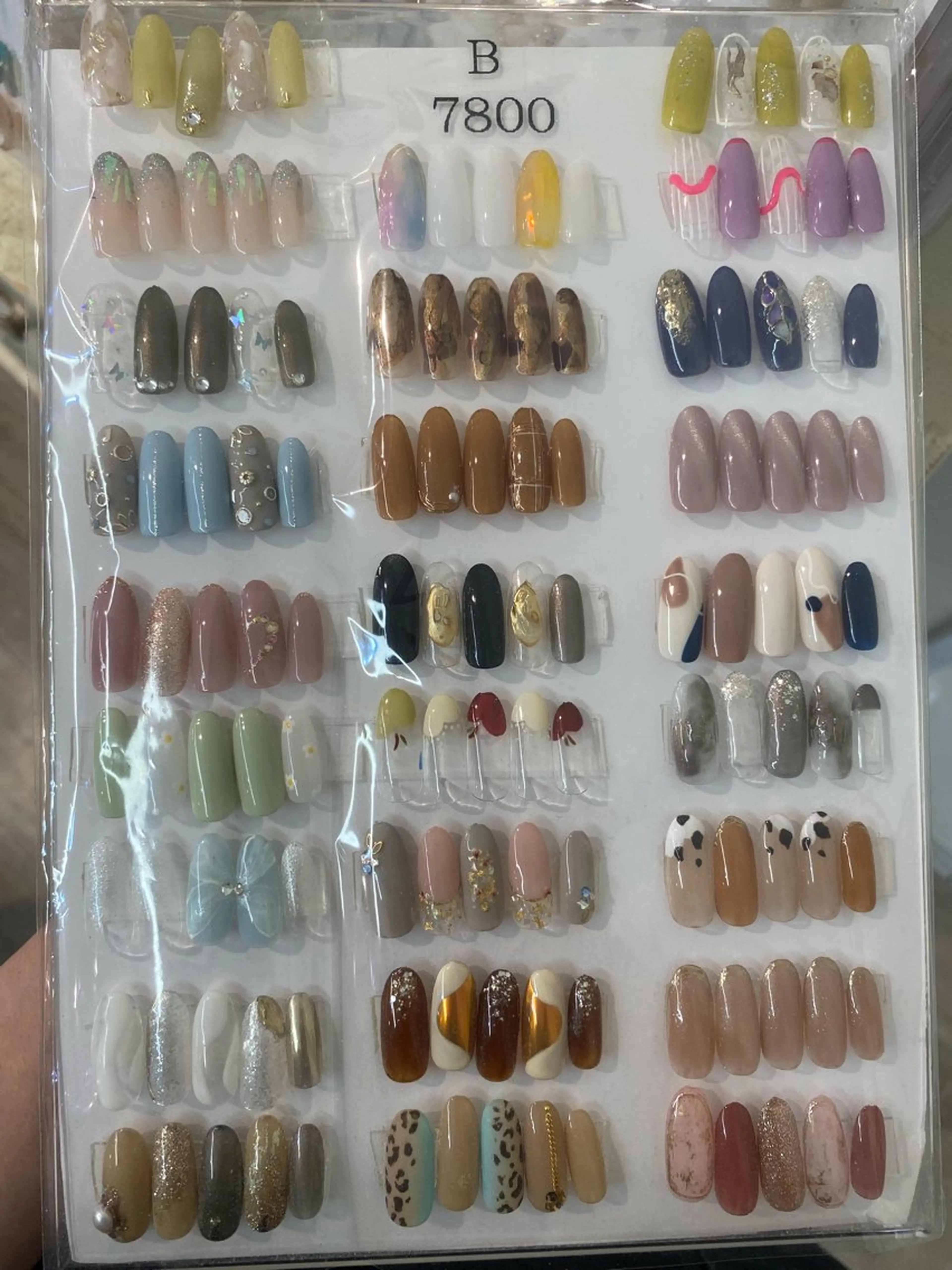 ネイル 玉城 舞のネイルデザイン