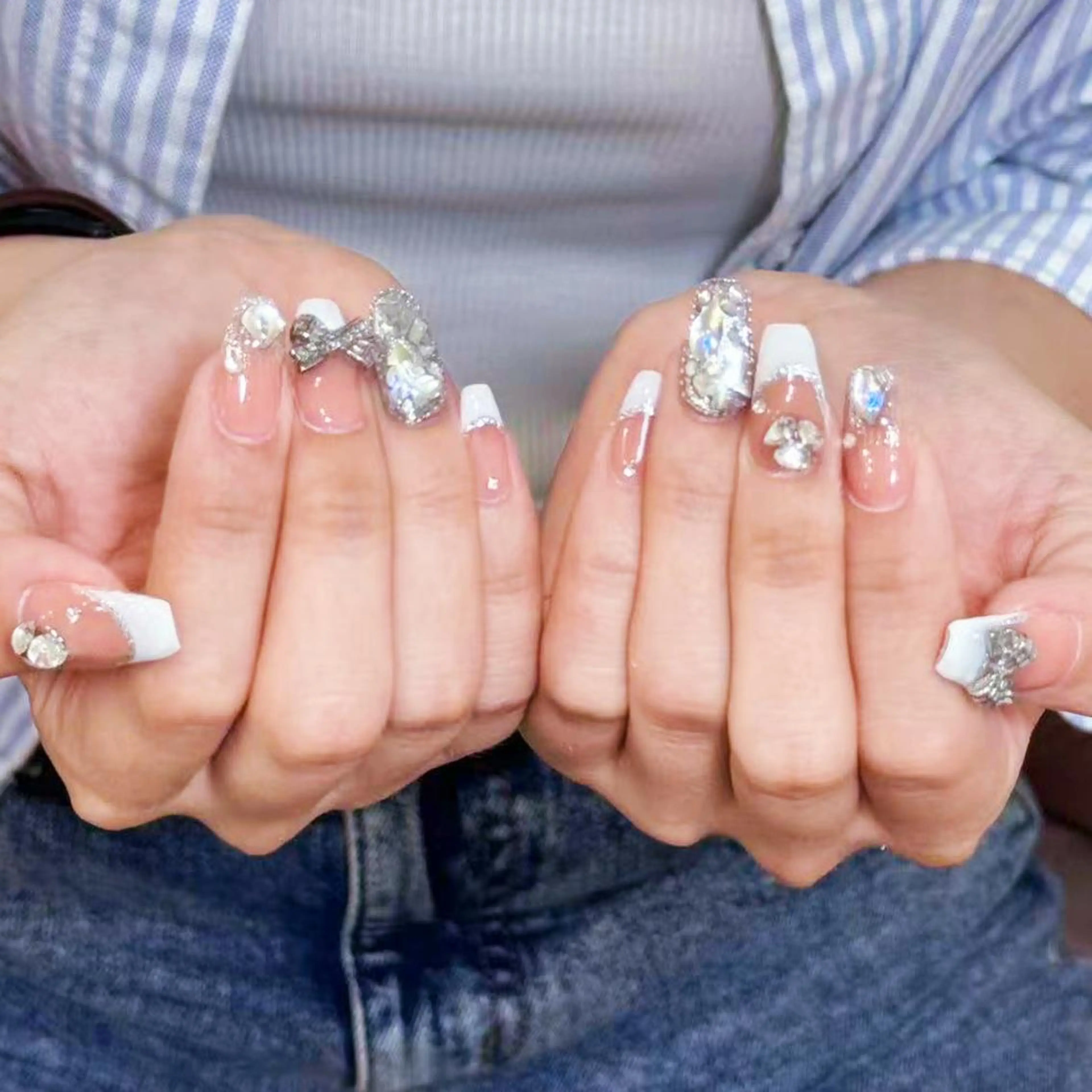 ネイル アートネイル オーロラネイル ガーリー キラキラネイル 韓国ネイル ハンドネイル Nail Monsterのネイルデザイン