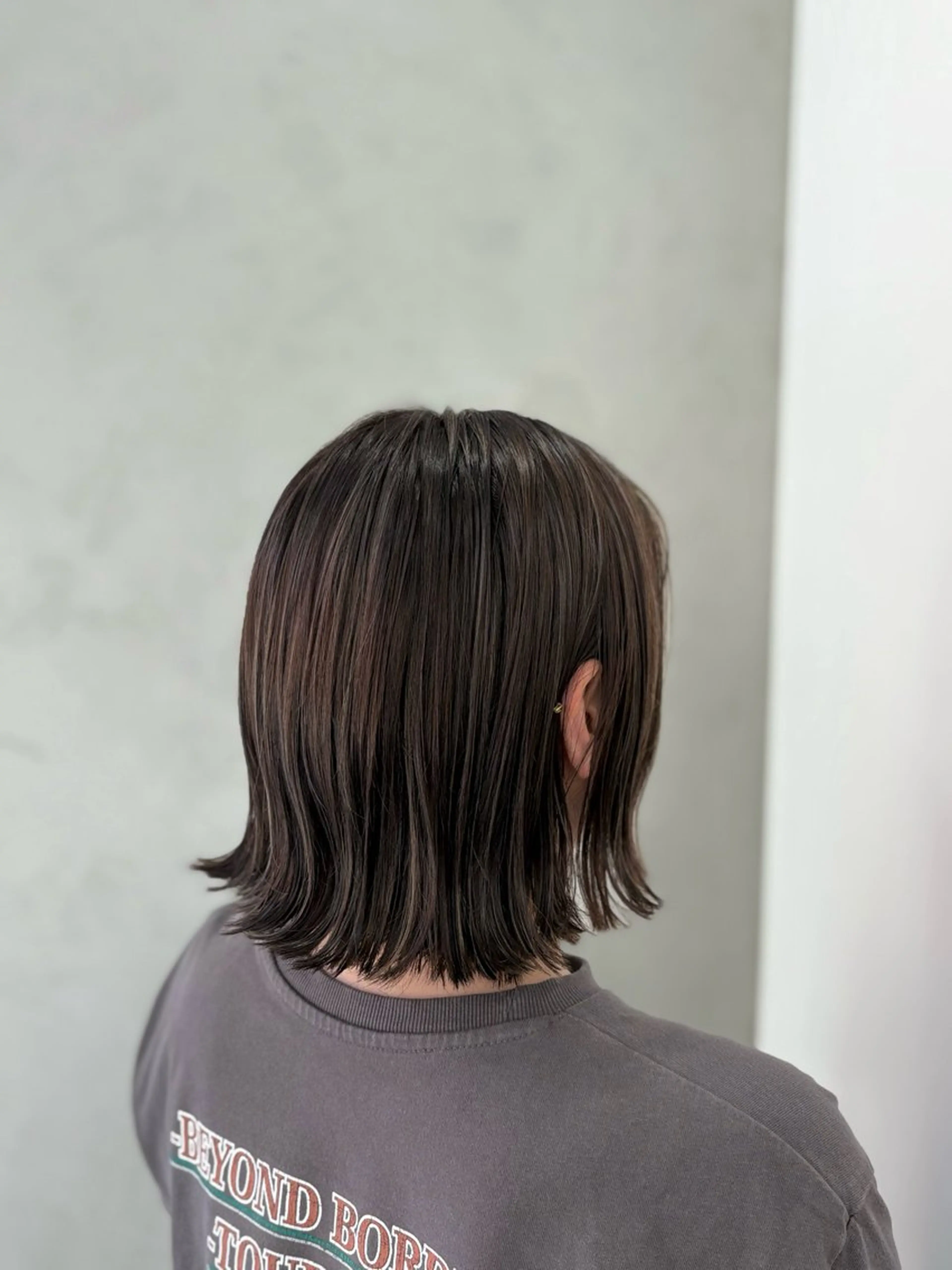 ミディアム カラー カット ヘアカラー ブリーチなし透明感 カラー✨横山 佳希のヘアスタイル