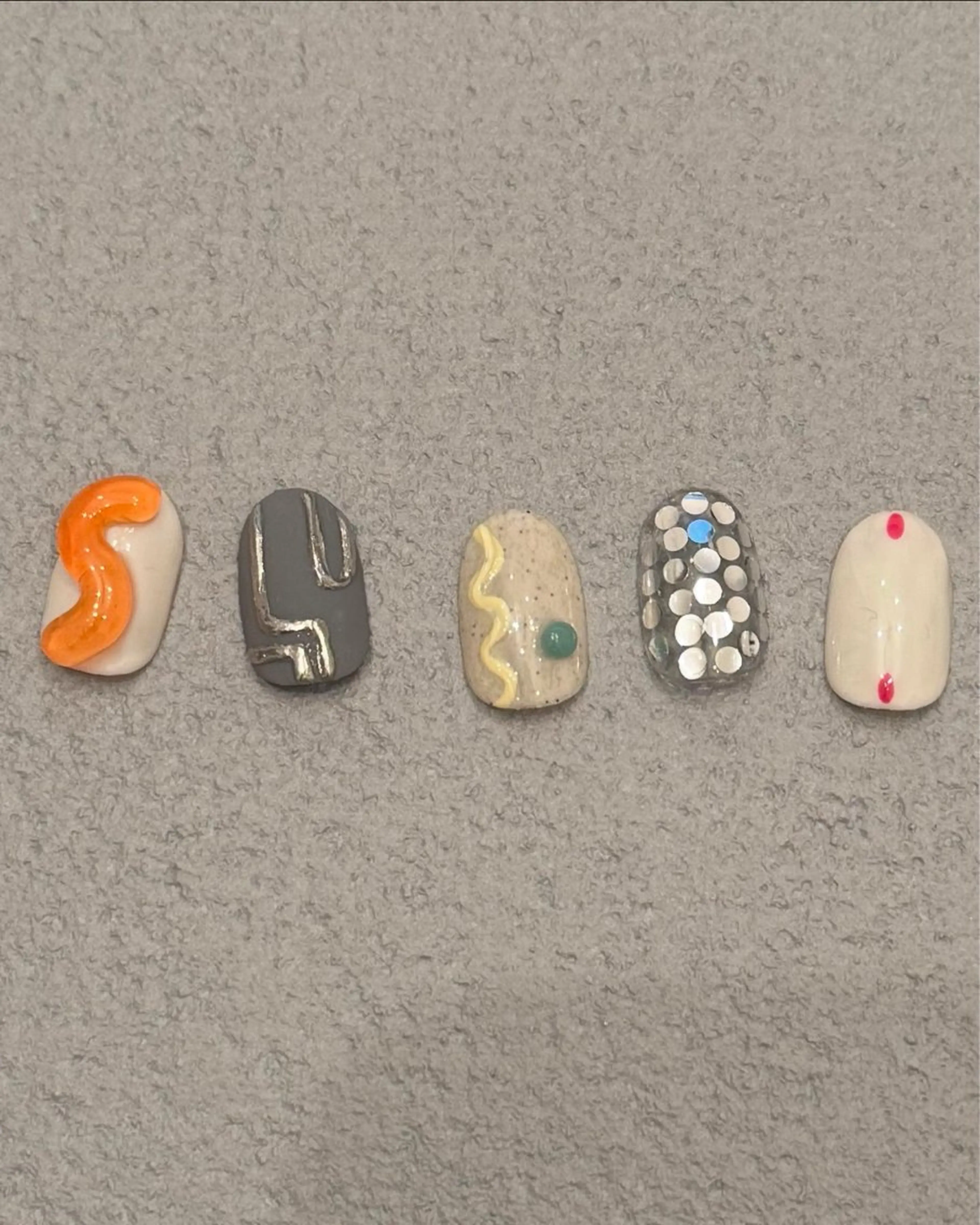 ネイル ハンドネイル ハンドケア nail salon swaddle 🪽のネイルデザイン