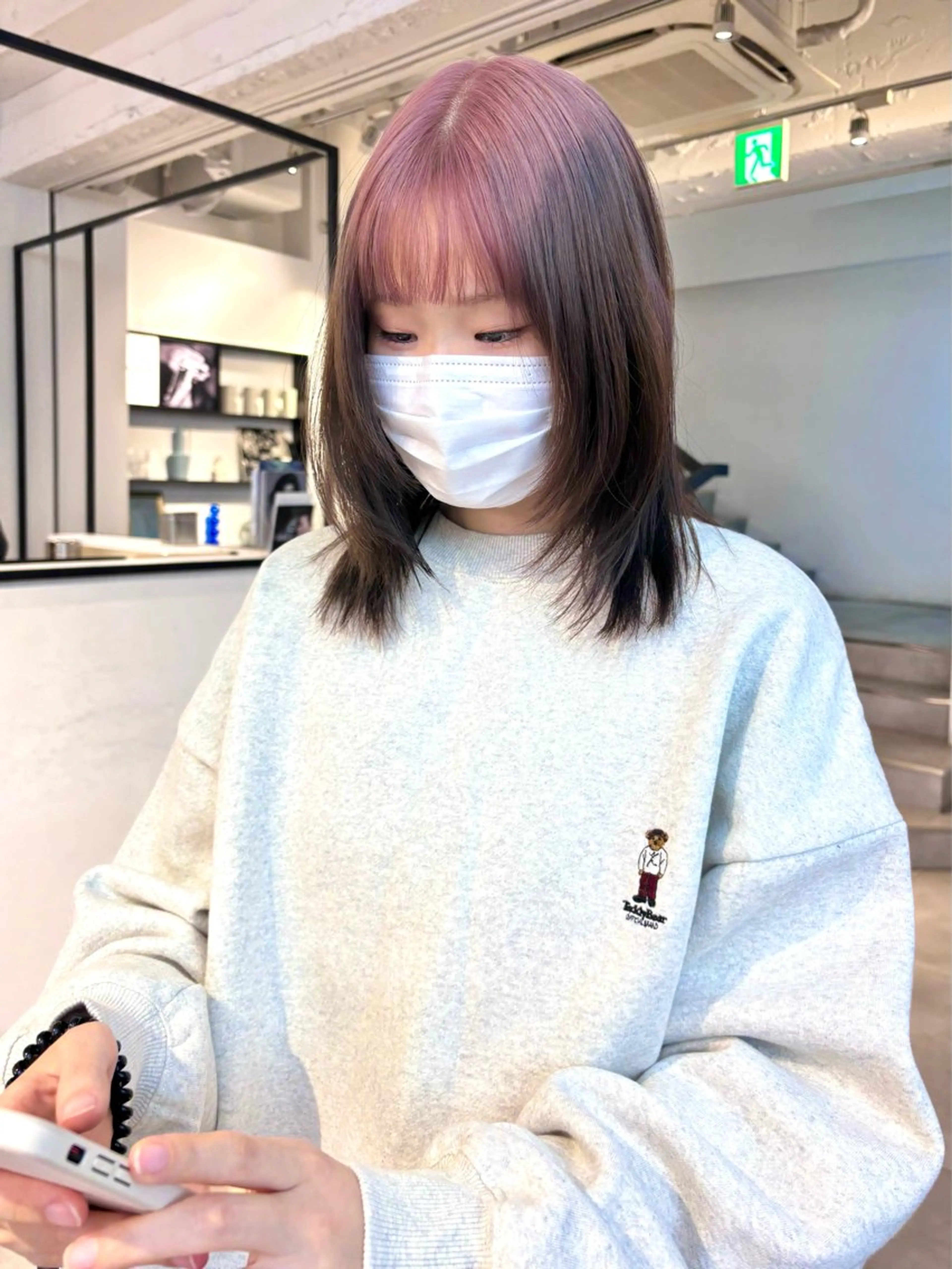 ミディアム カラー ブリーチ カット ヘアカラー Kureha/ネイル レイヤー/酸性縮毛のヘアスタイル