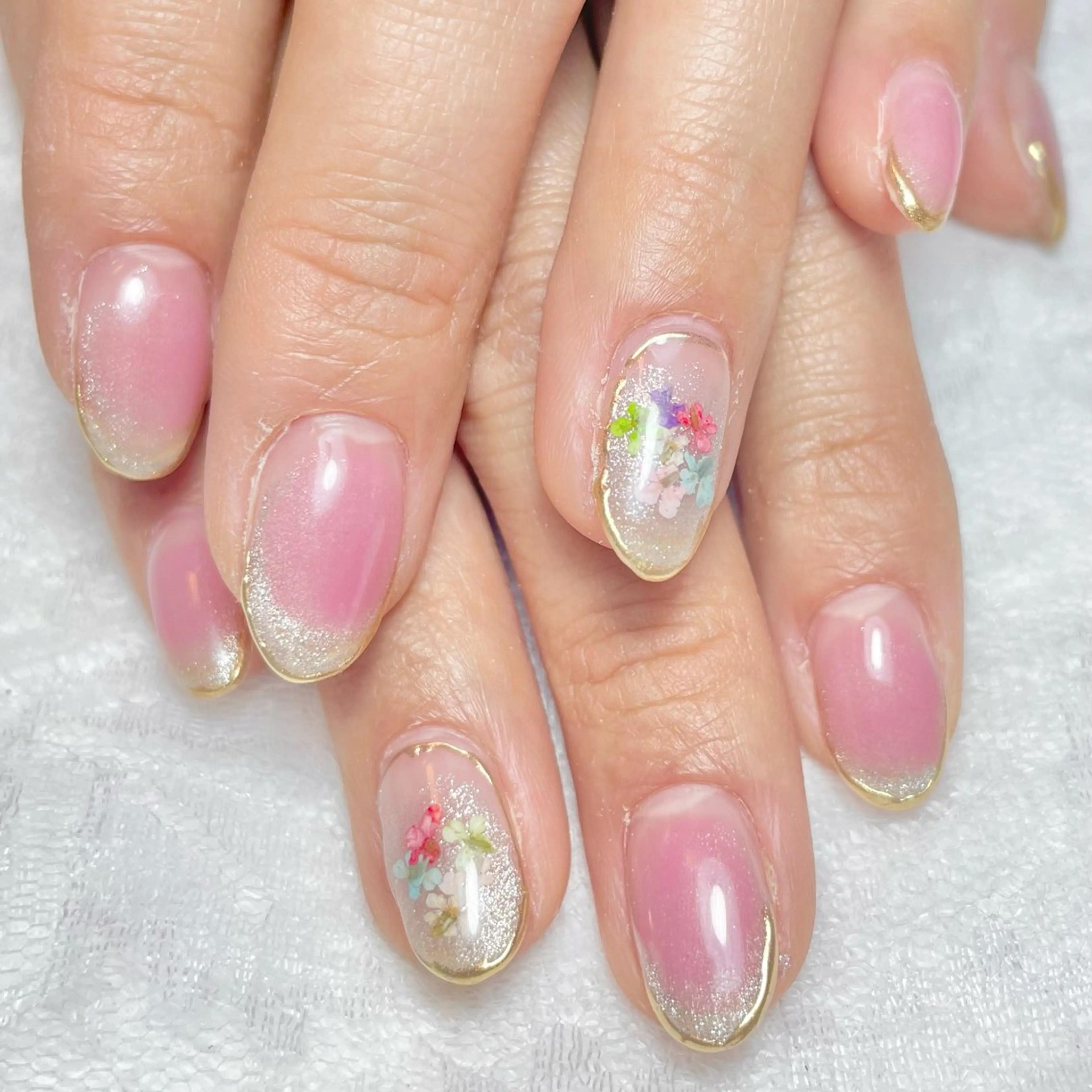 ネイル チークネイル マグネットネイル ハンドネイル nail salon Libertyのネイルデザイン