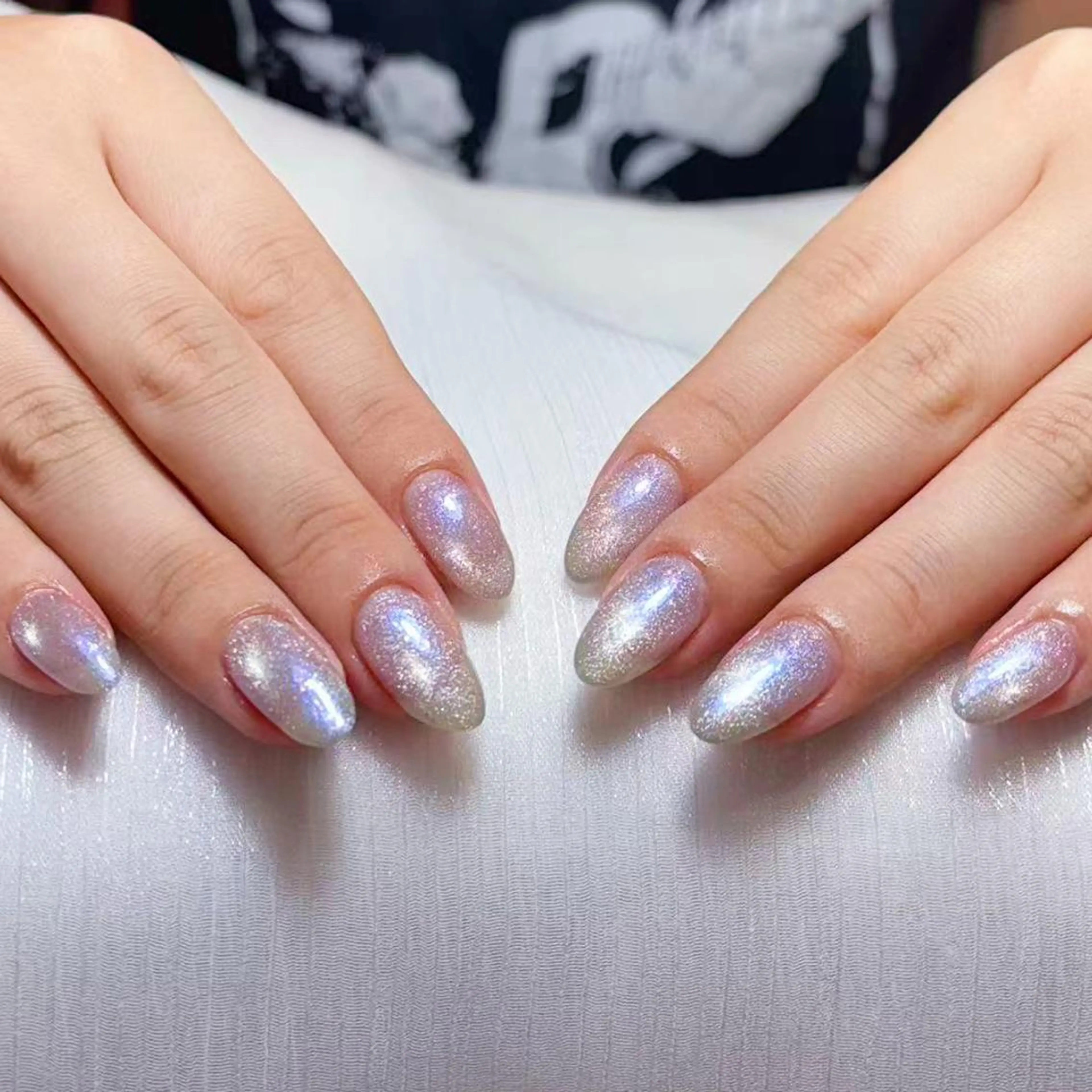ネイル アートネイル オーロラネイル ガーリー キラキラネイル 韓国ネイル ハンドネイル DIAMOND 💅のネイルデザイン