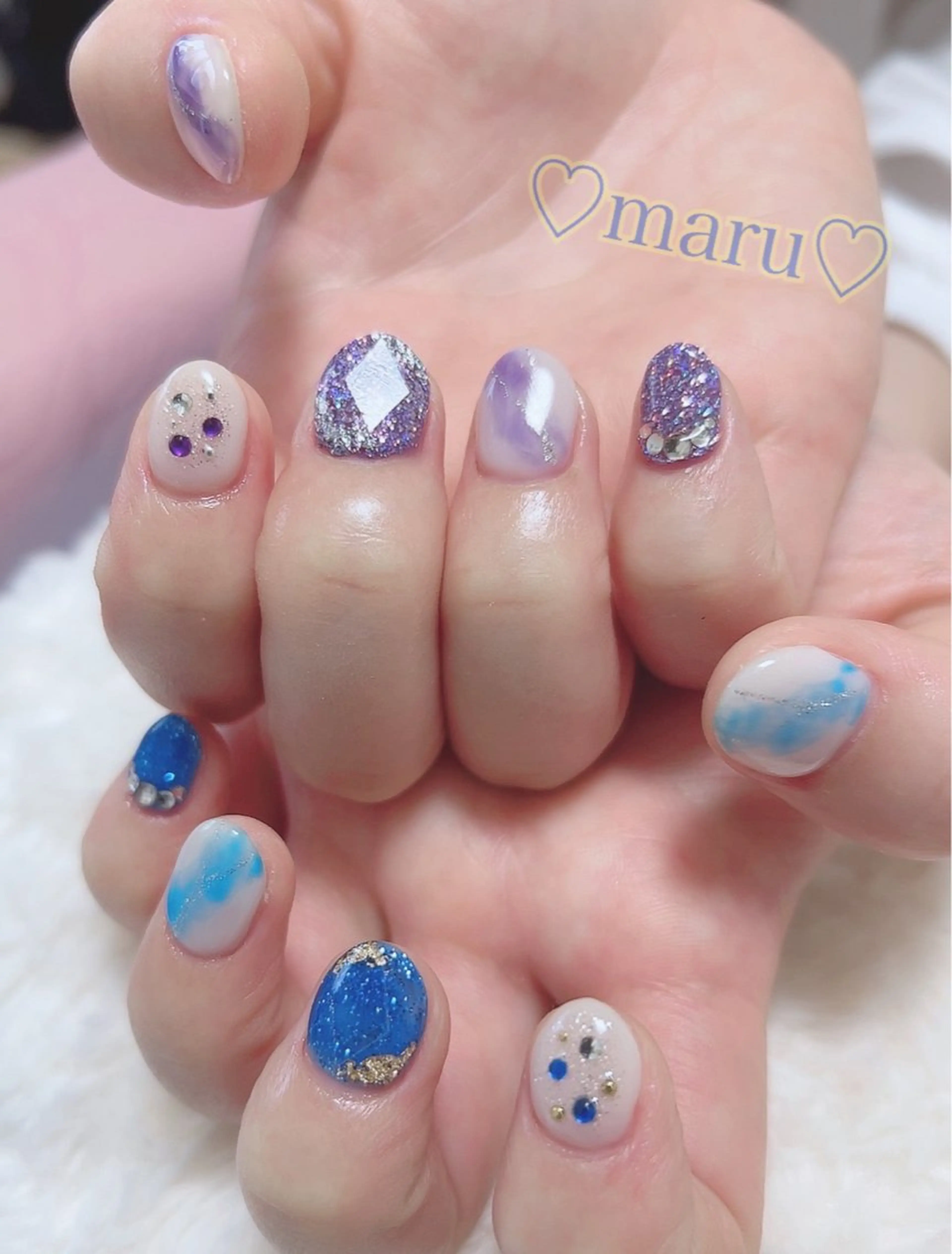 ネイル ハンドネイル フットネイル まるみ♡8/25- 31お休み🙇‍♀️のネイルデザイン