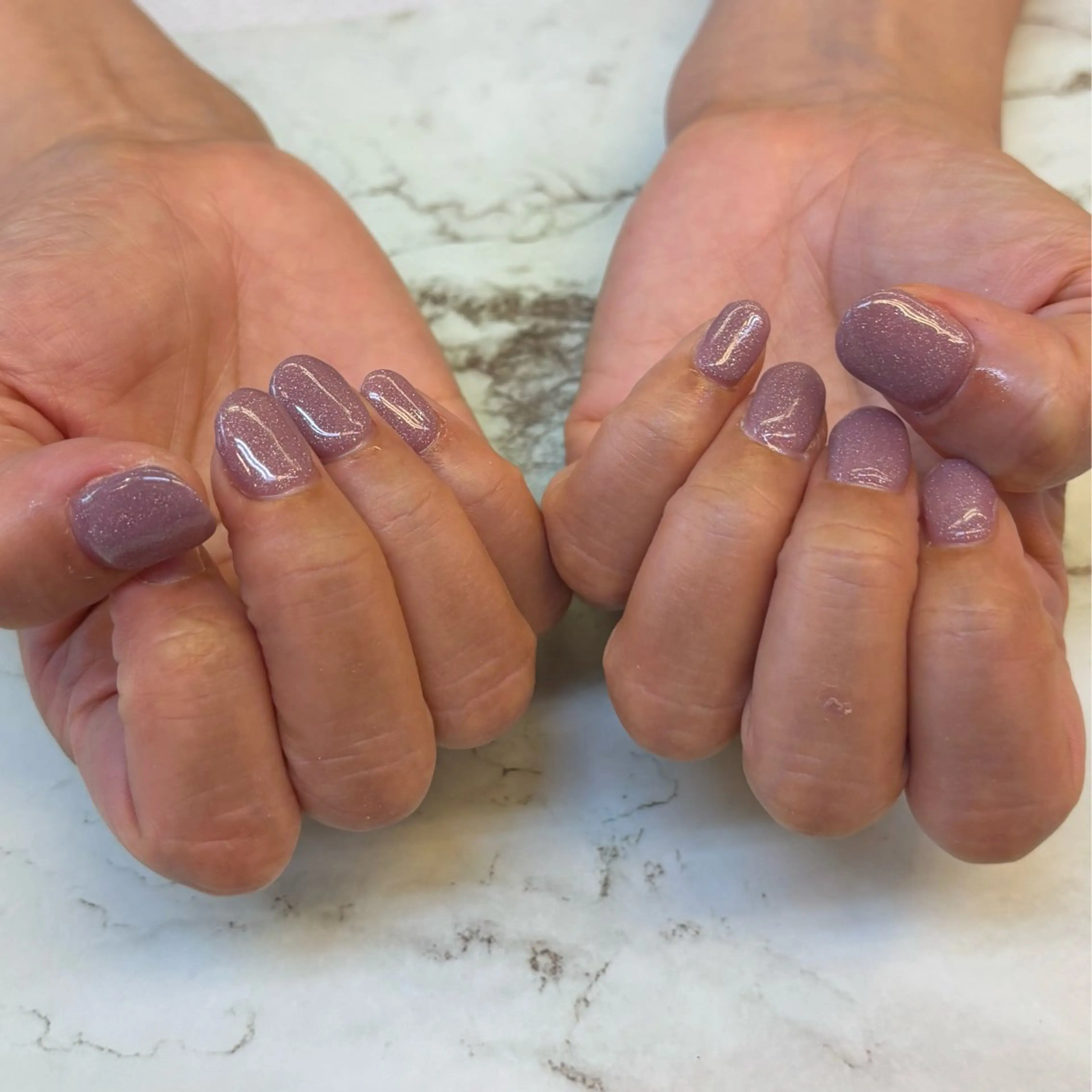 ネイル ワンカラーネイル Honey Bee所属・Honey Bee Mikuのネイルデザイン