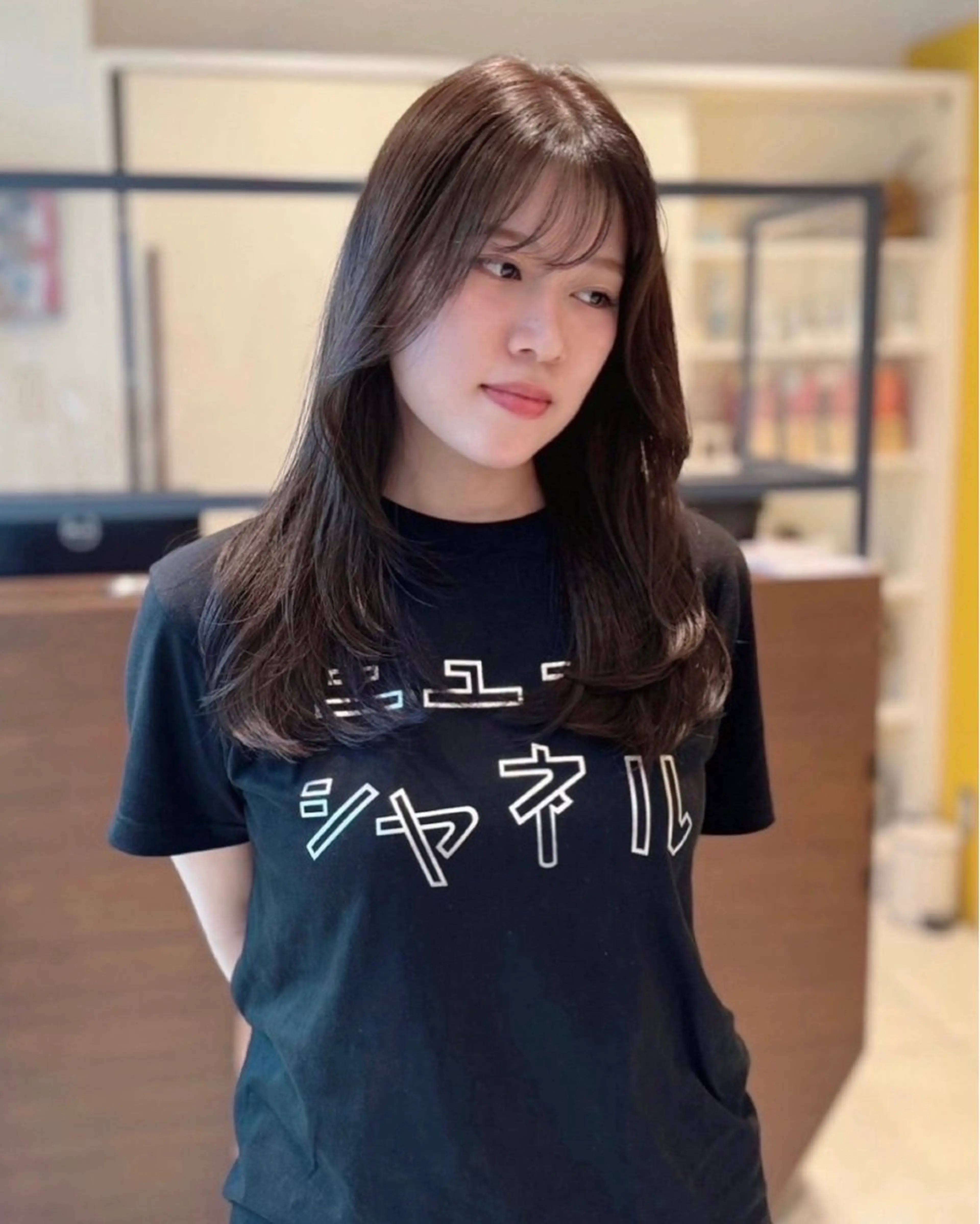 ロング レイヤーカット イヌマル カリンのヘアスタイル