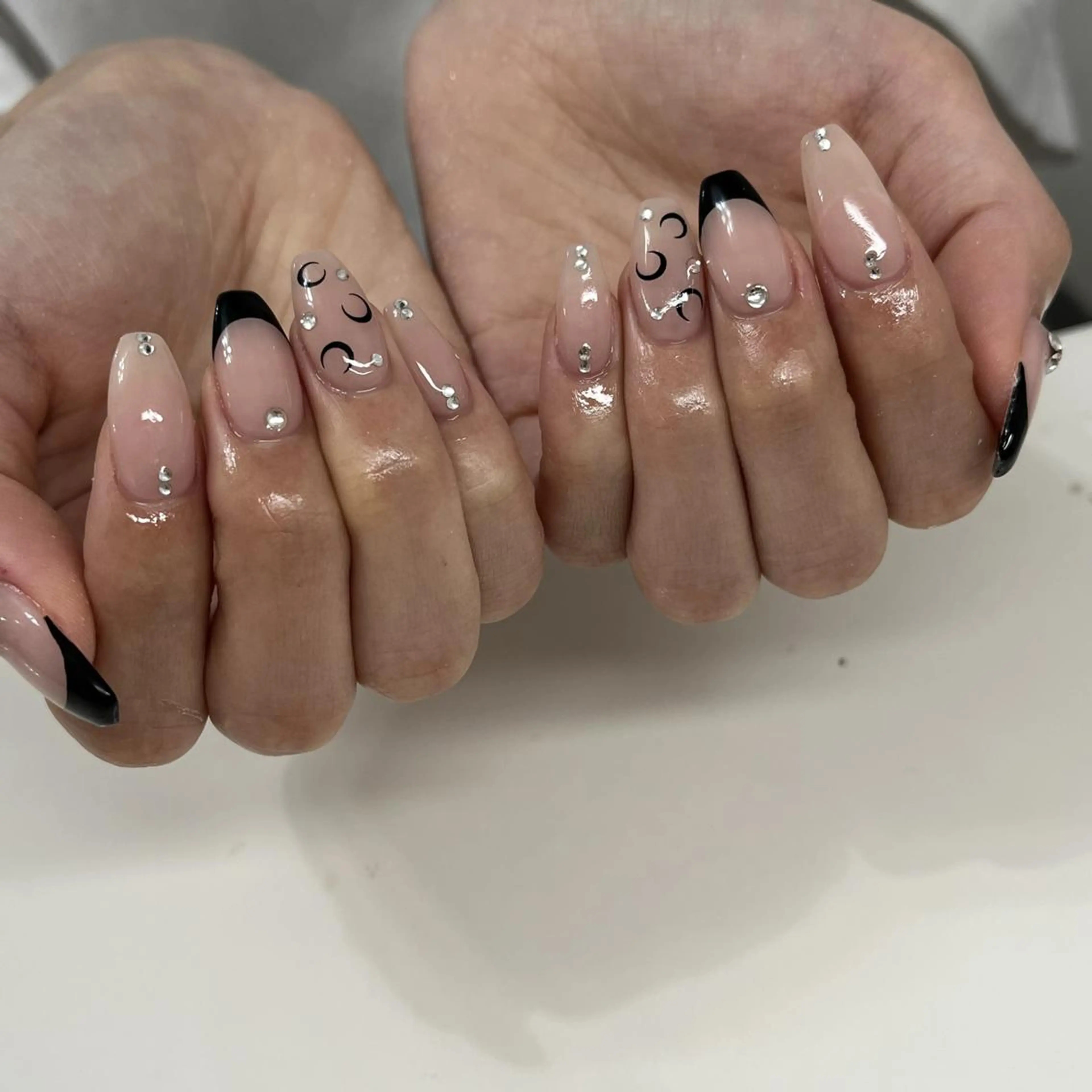 ネイル フレンチネイル 韓国ネイル ハンドネイル Bitty yurine🎀のネイルデザイン
