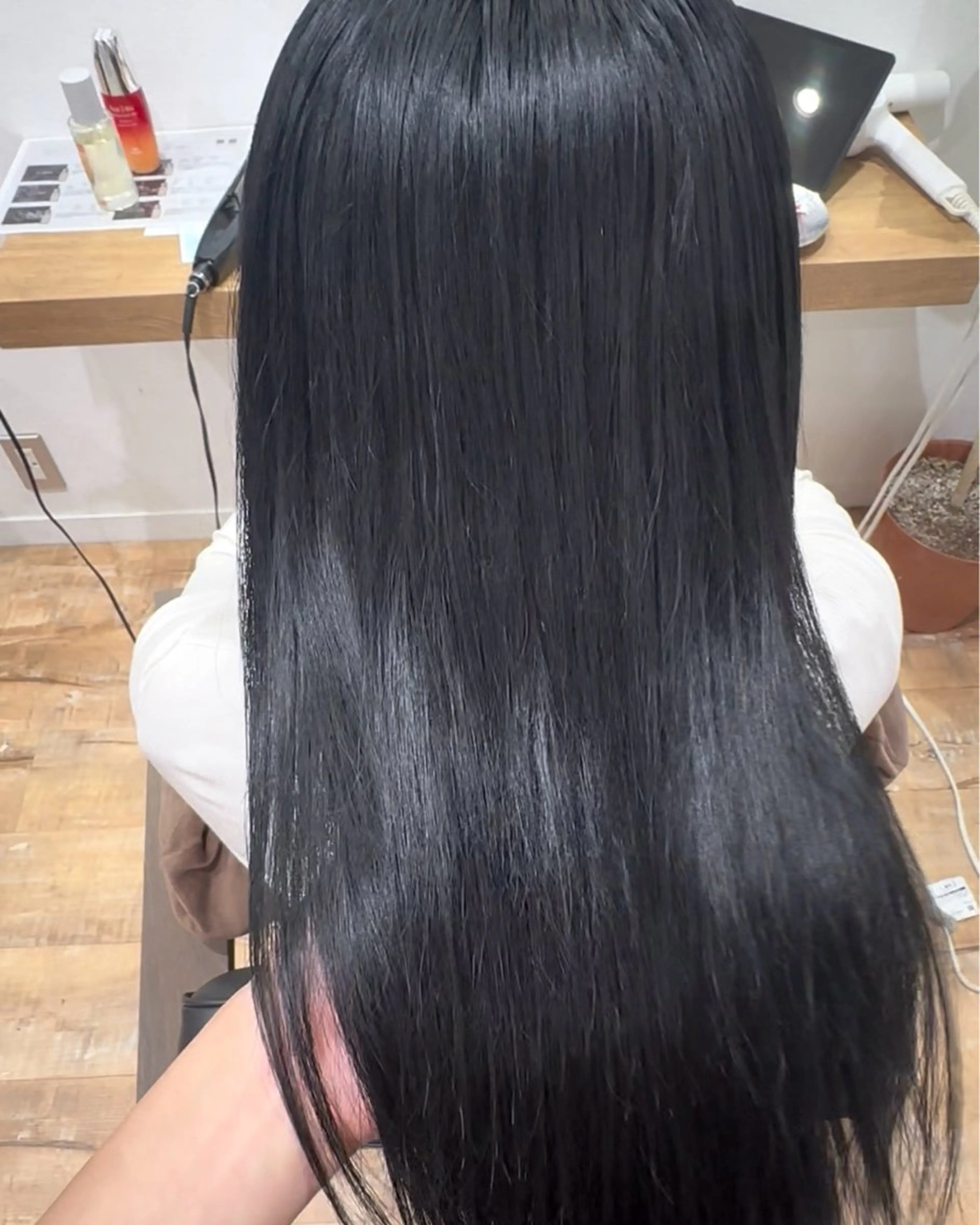 セミロング トリートメント 透明感イルミナカラー /寒色/MOMOKAのヘアスタイル