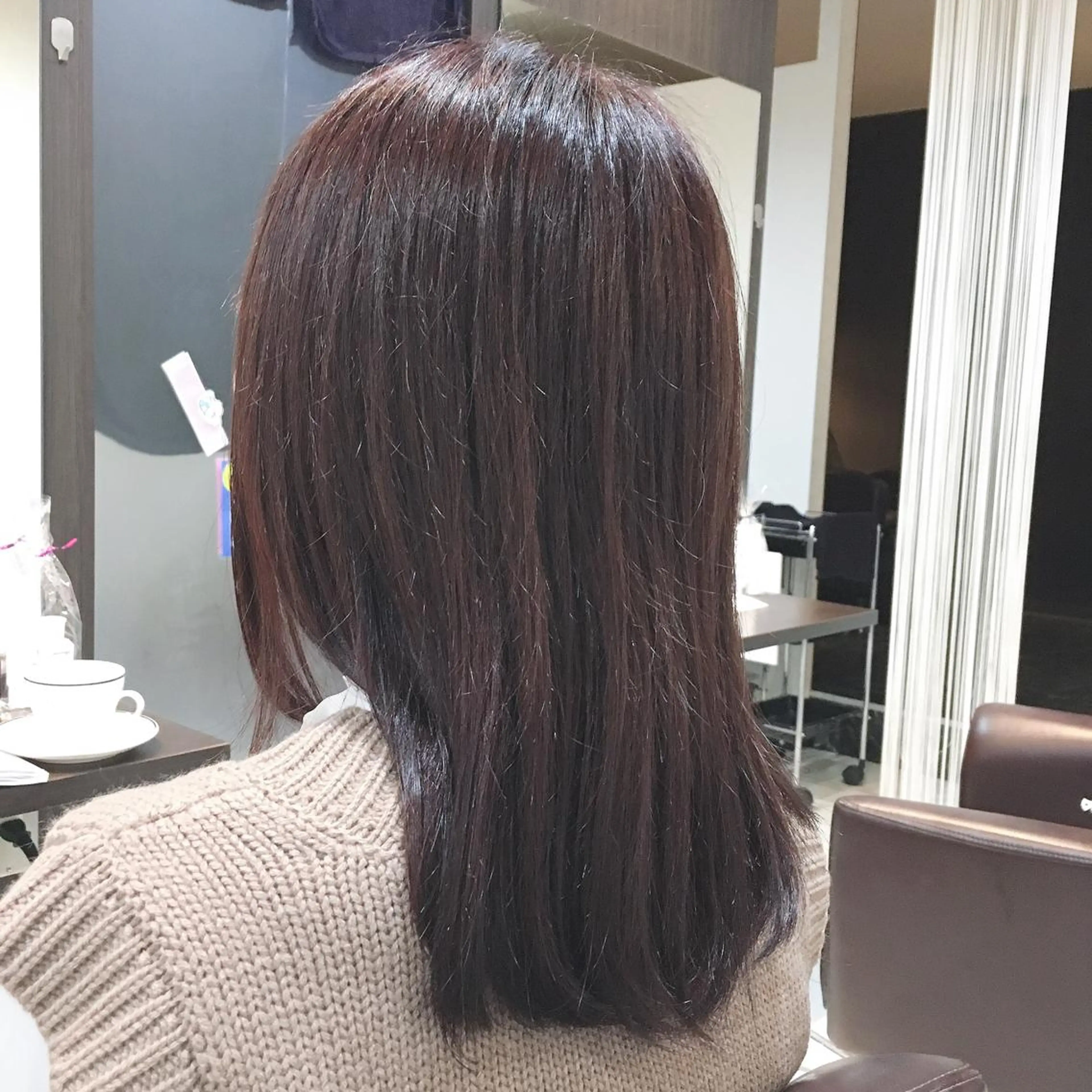 セミロング カラー ブラウンカラー ピンクカラー ピンクブラウン 大石 祐那のヘアスタイル