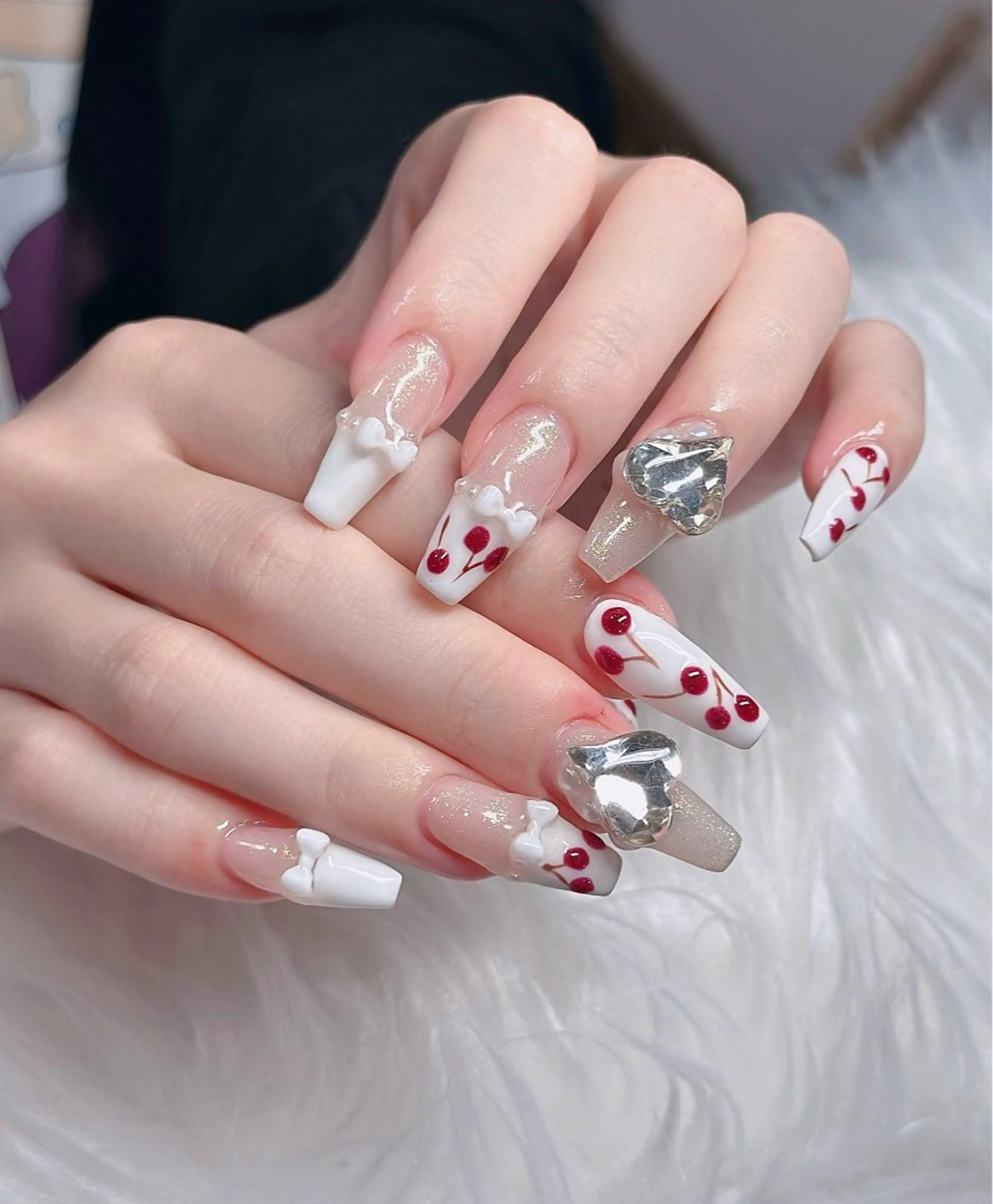 ネイル オーロラネイル フレンチネイル ジェルネイル ハロウィン キラキラネイル ハンドネイル H.baby Nail Salonのネイルデザイン