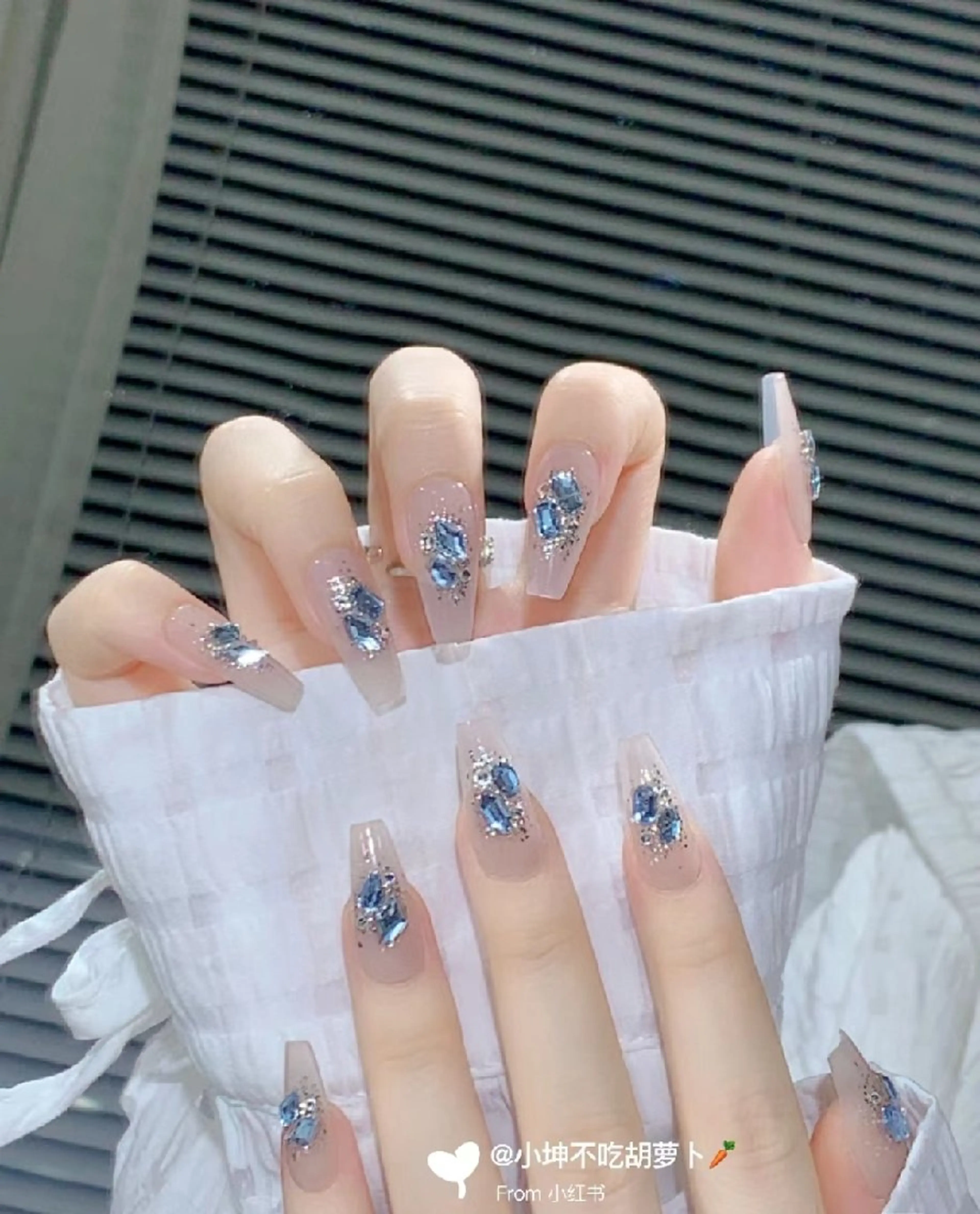 シンプルデザイン+パーツつけ放題の写真