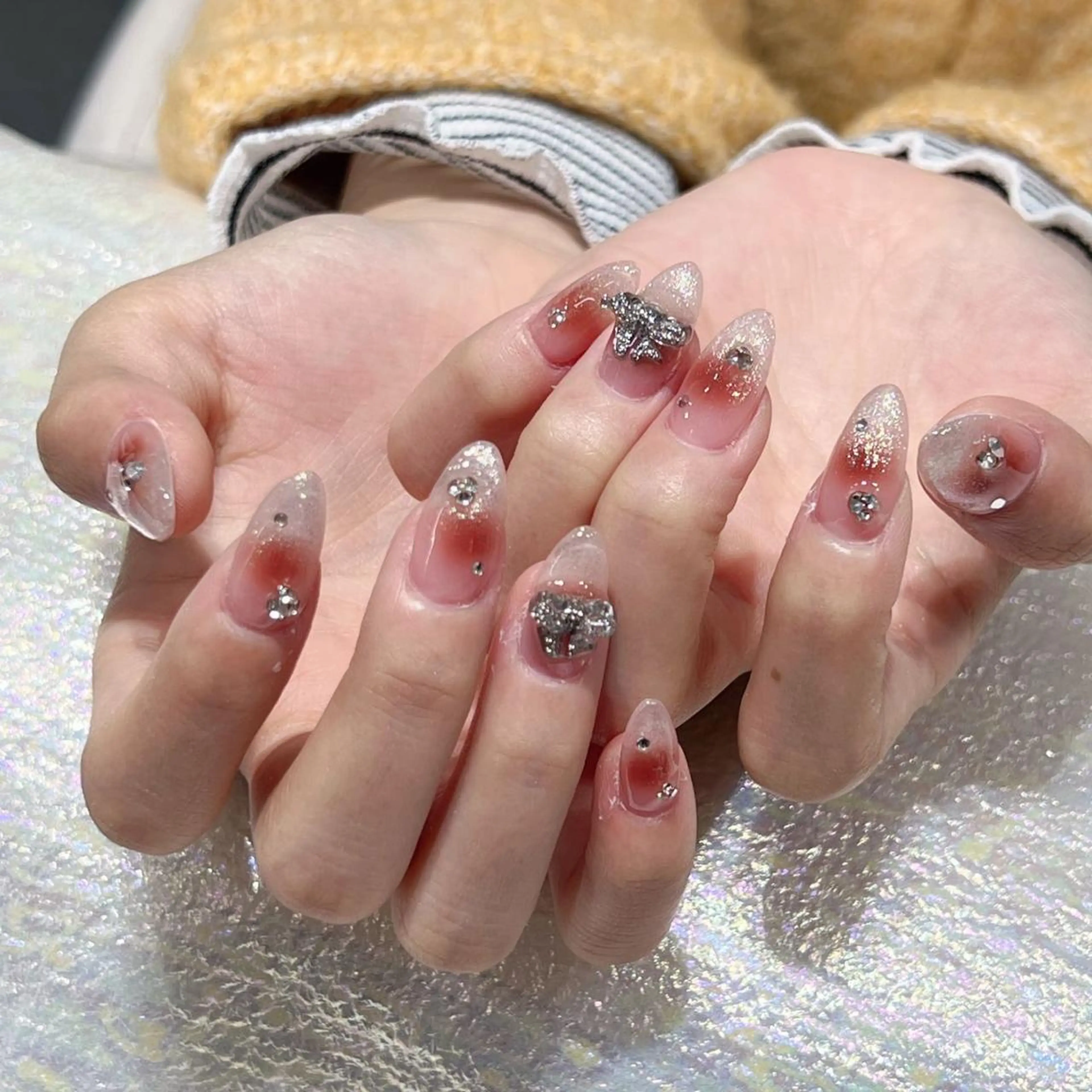 ネイル アートネイル 長さ出し ネイルチップ Queens テイのネイルデザイン