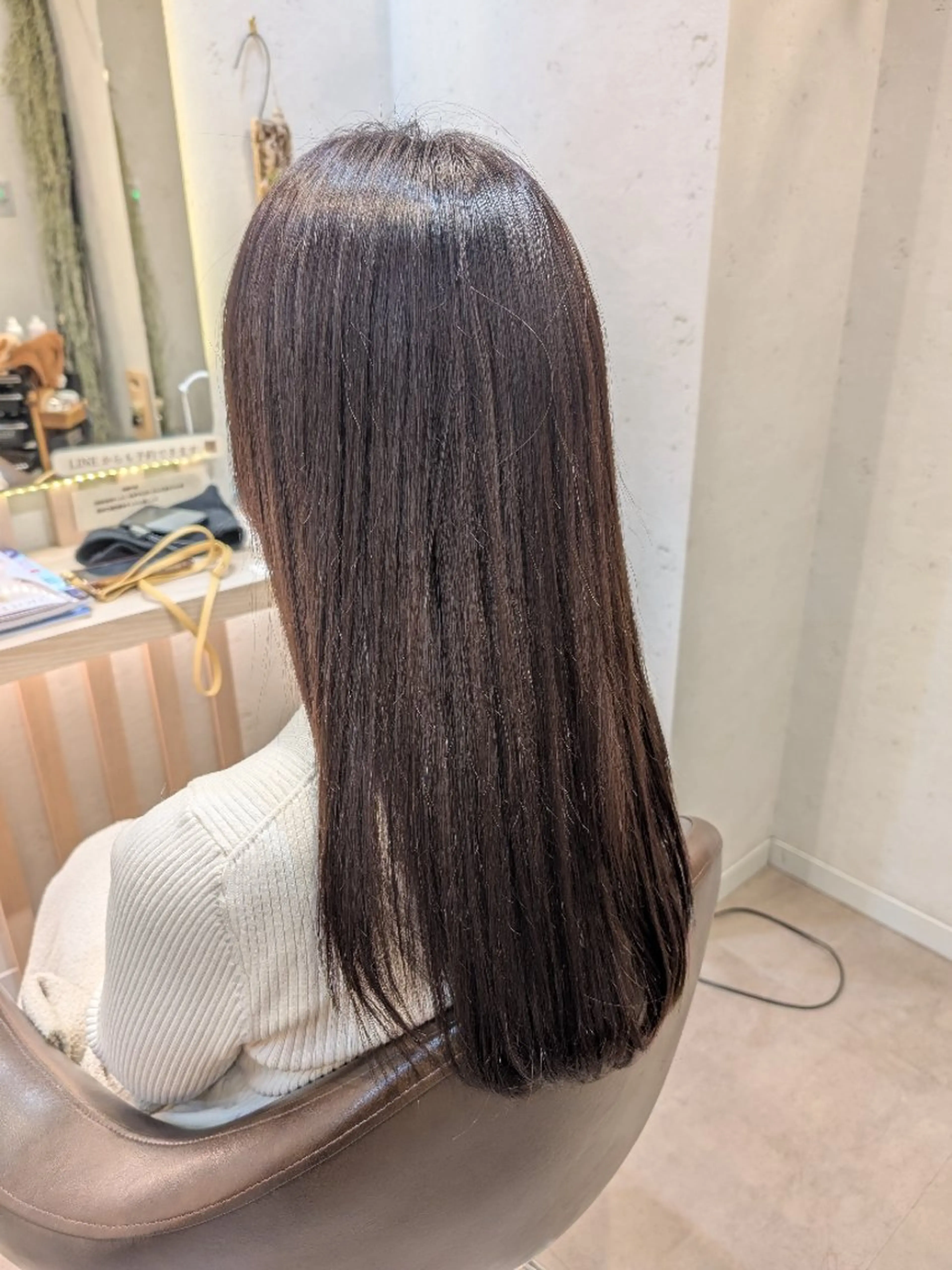 セミロング カラー ブラウンカラー ラベンダーカラー ラベンダーブラウン カット ヘアカラー トリートメント ヘアセット koto💭 コトのヘアスタイル