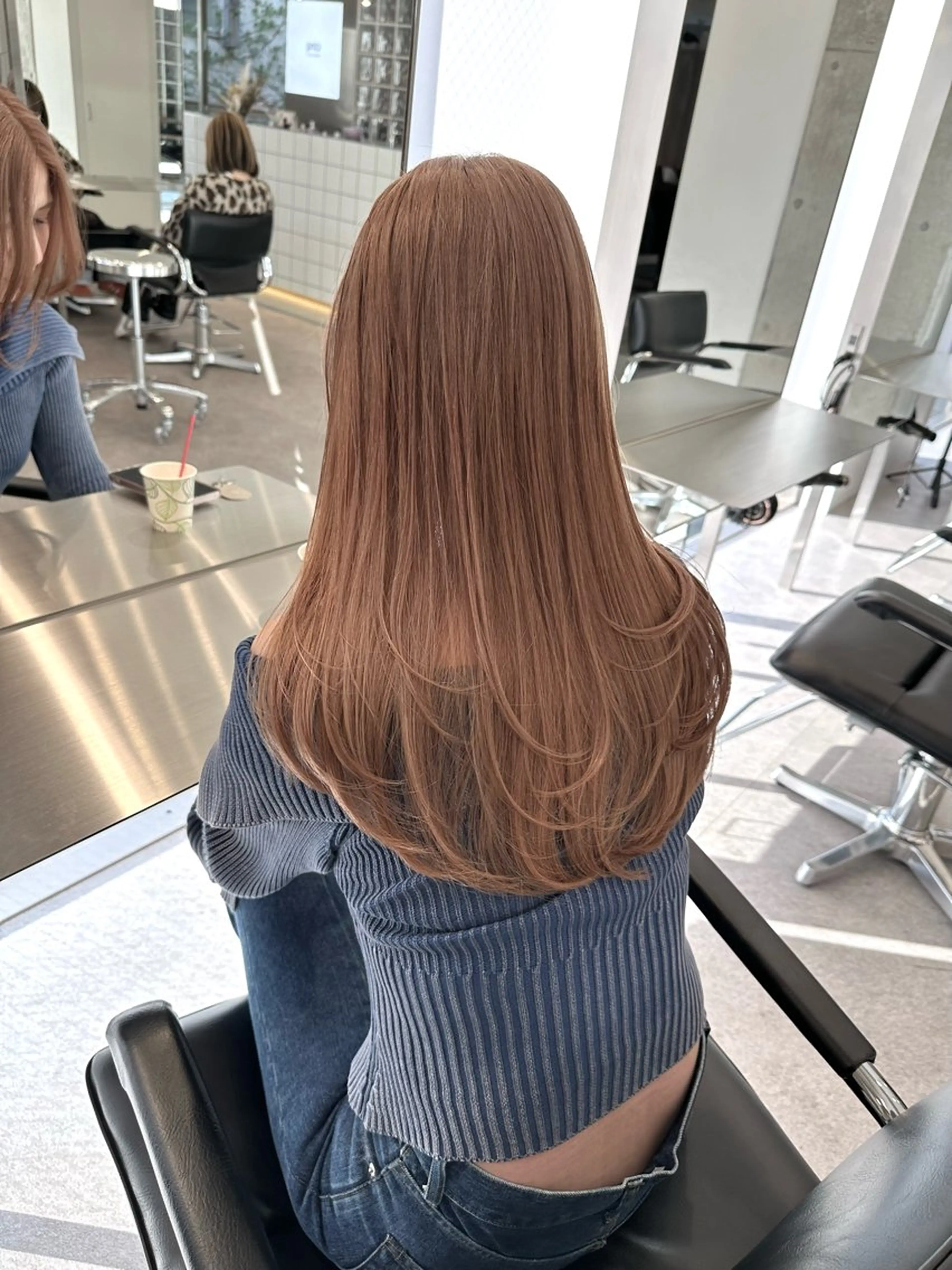 ロング カラー ベージュカラー ブリーチ ダブルカラー ハイトーンカラー ミルクティーベージュ ヘアカラー トリートメント ❣️本日ショート カット大募集❣️のヘアスタイル