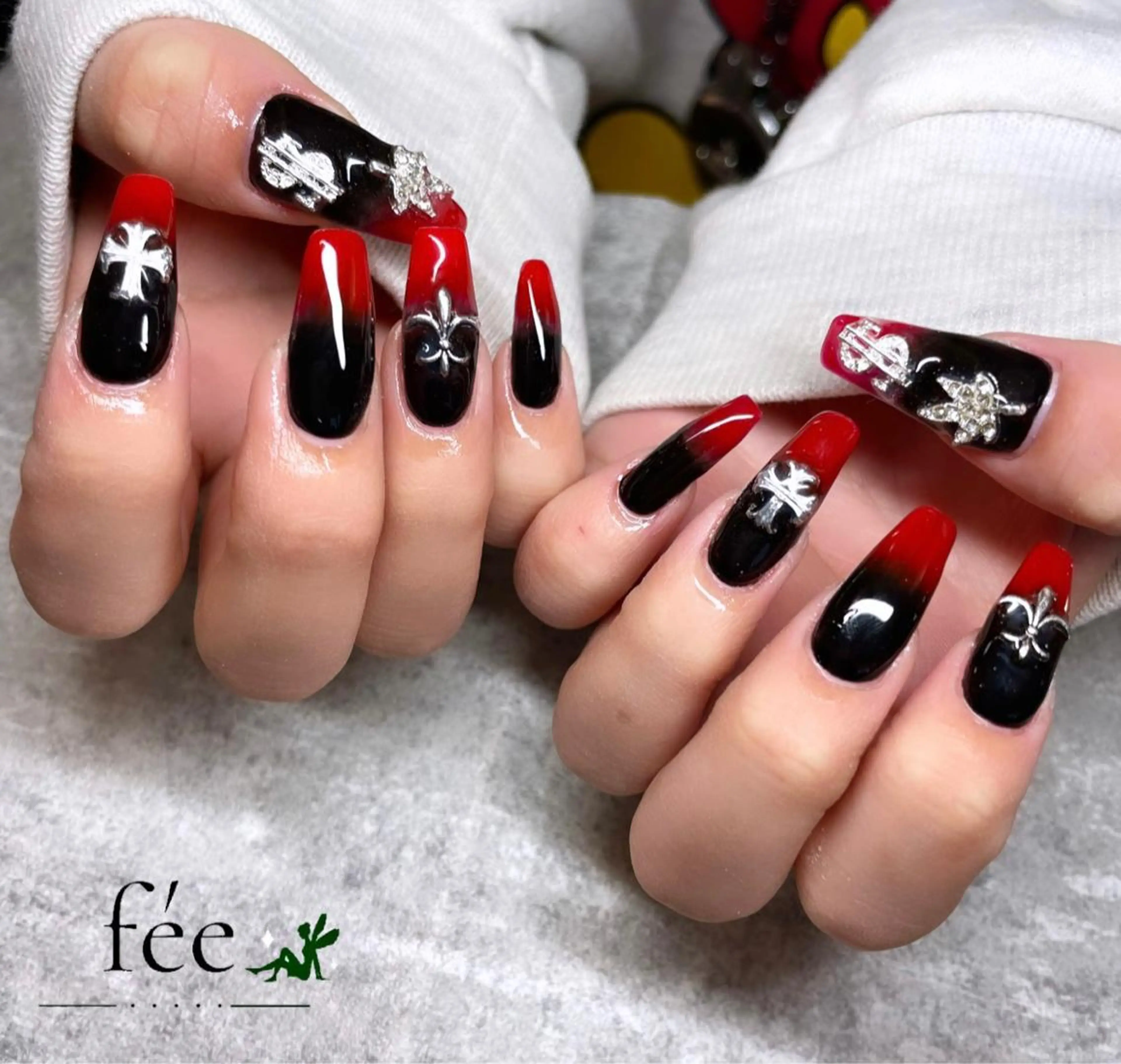 ネイル フットネイル フレンチネイル ジェルネイル 韓国ネイル マグネットネイル ハンドネイル nail salon fee（フィー）のネイルデザイン