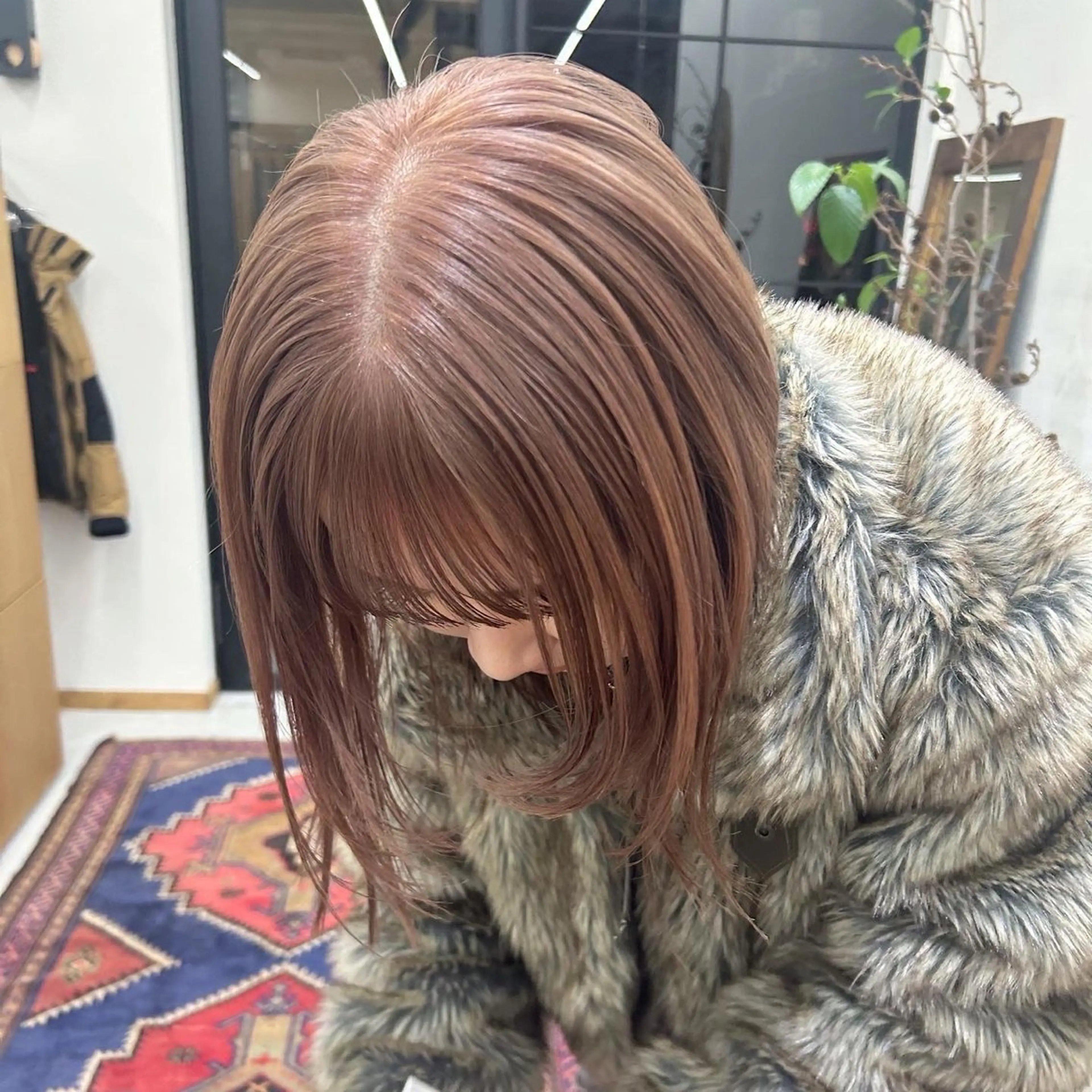 ミディアム カラー パーマ ヘアアレンジ ベージュカラー ブリーチ ケアブリーチ ダブルカラー ハイトーンカラー カット ヘアカラー トリートメント 髪と音処　マトぺ所属・ダブルカラー/ボブ ブリーチカラー/ユリのヘアスタイル