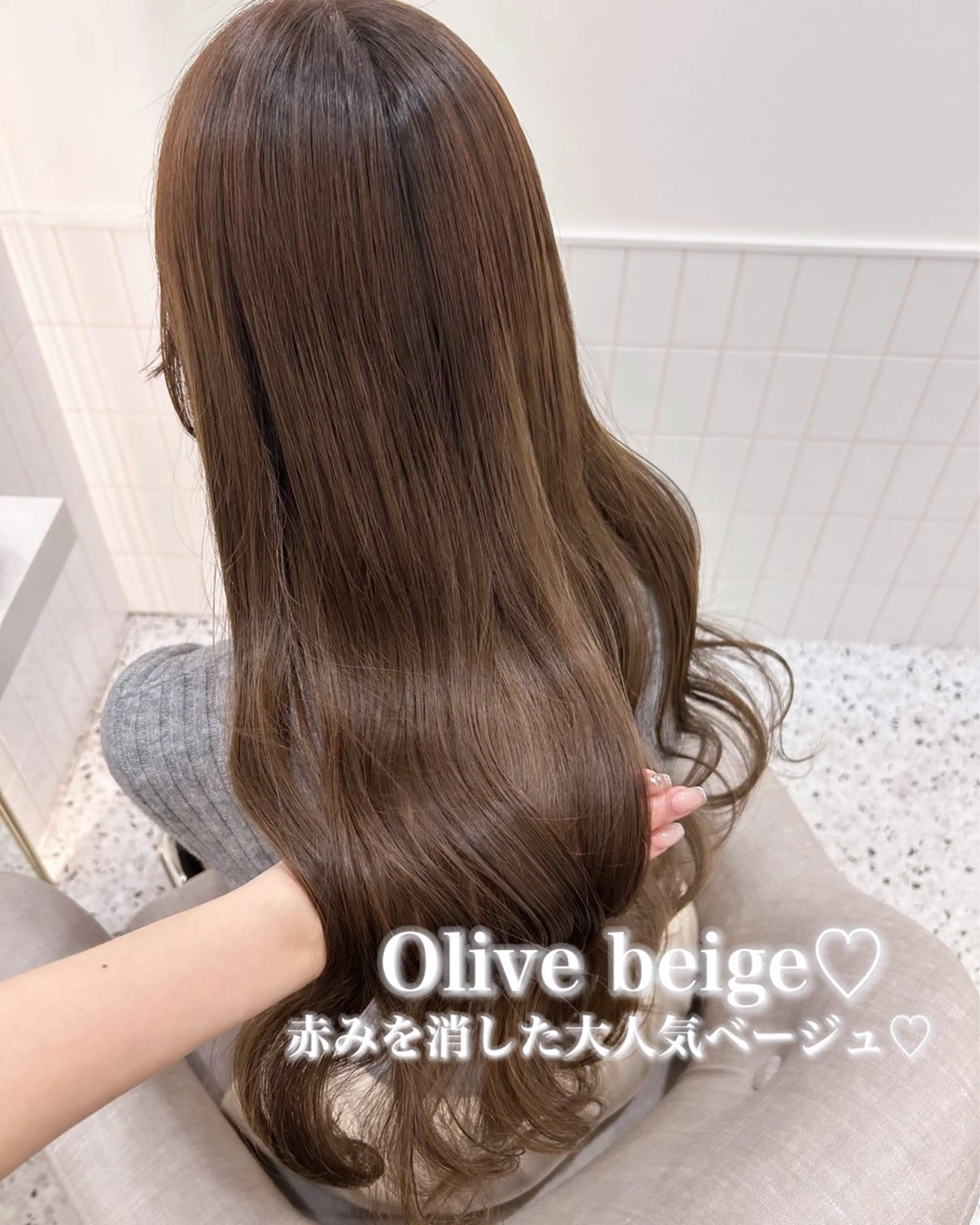ロング カット ヘアカラー 宮本 梨杏のヘアスタイル