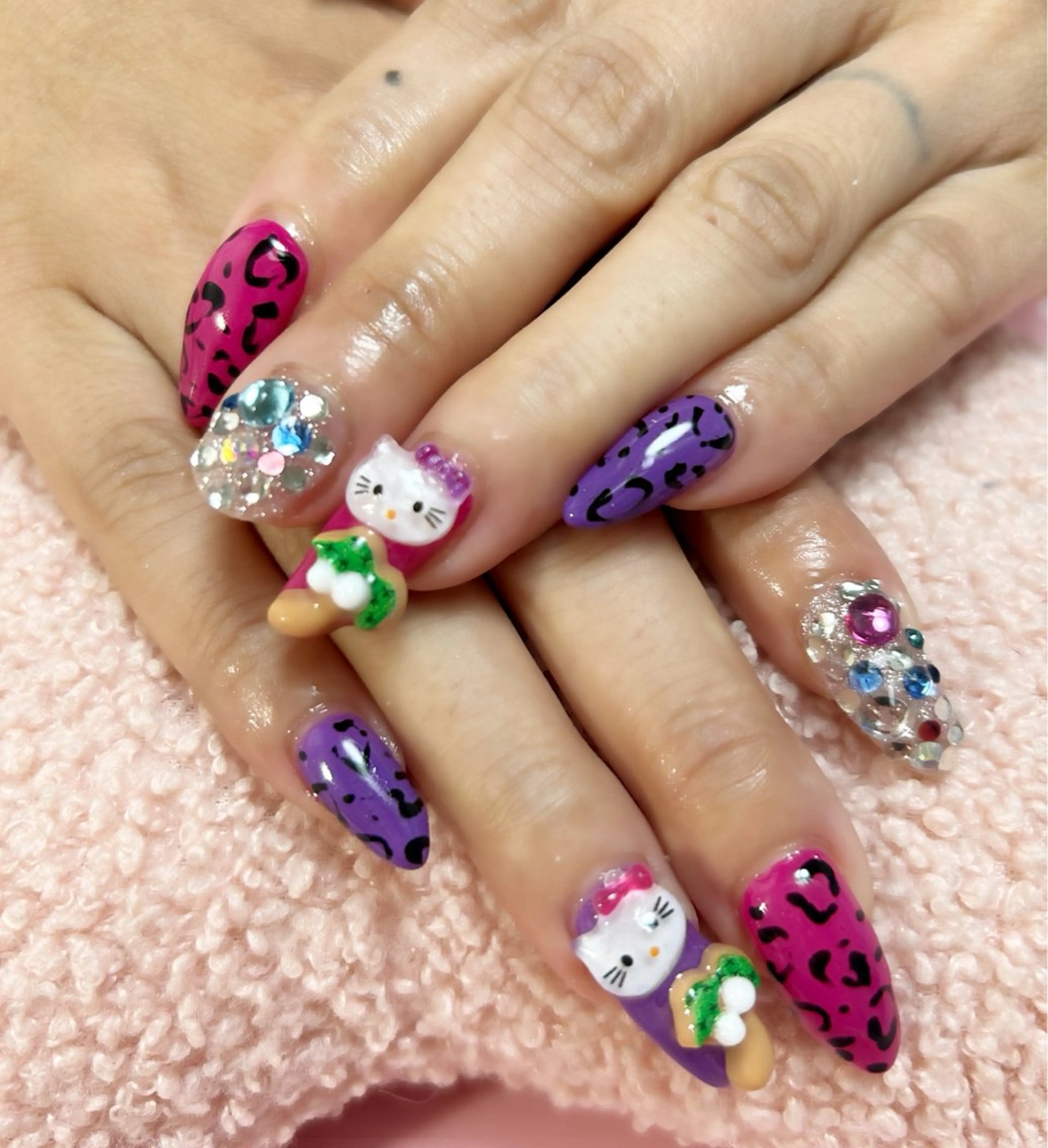 ネイル GＬA D所属・ＧＬAD グラットのネイルデザイン