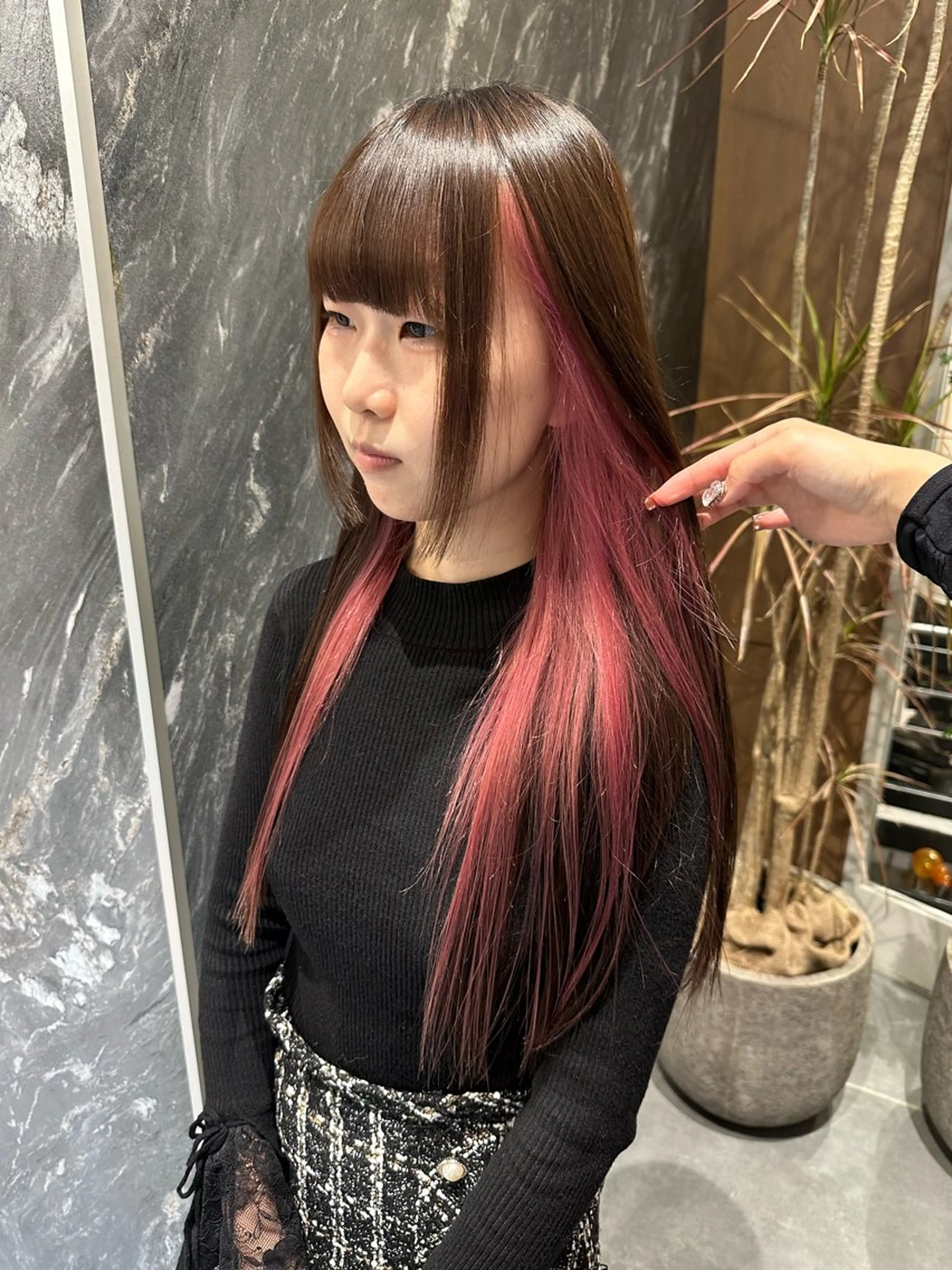 ロング カラー ブリーチ ブラウンカラー ケアブリーチ チョコレートブラウン ダブルカラー ヘアカラー トリートメント salowin原宿iori所属・💋ハイトーンデザイ ンヘア💋A'nyuのヘアスタイル