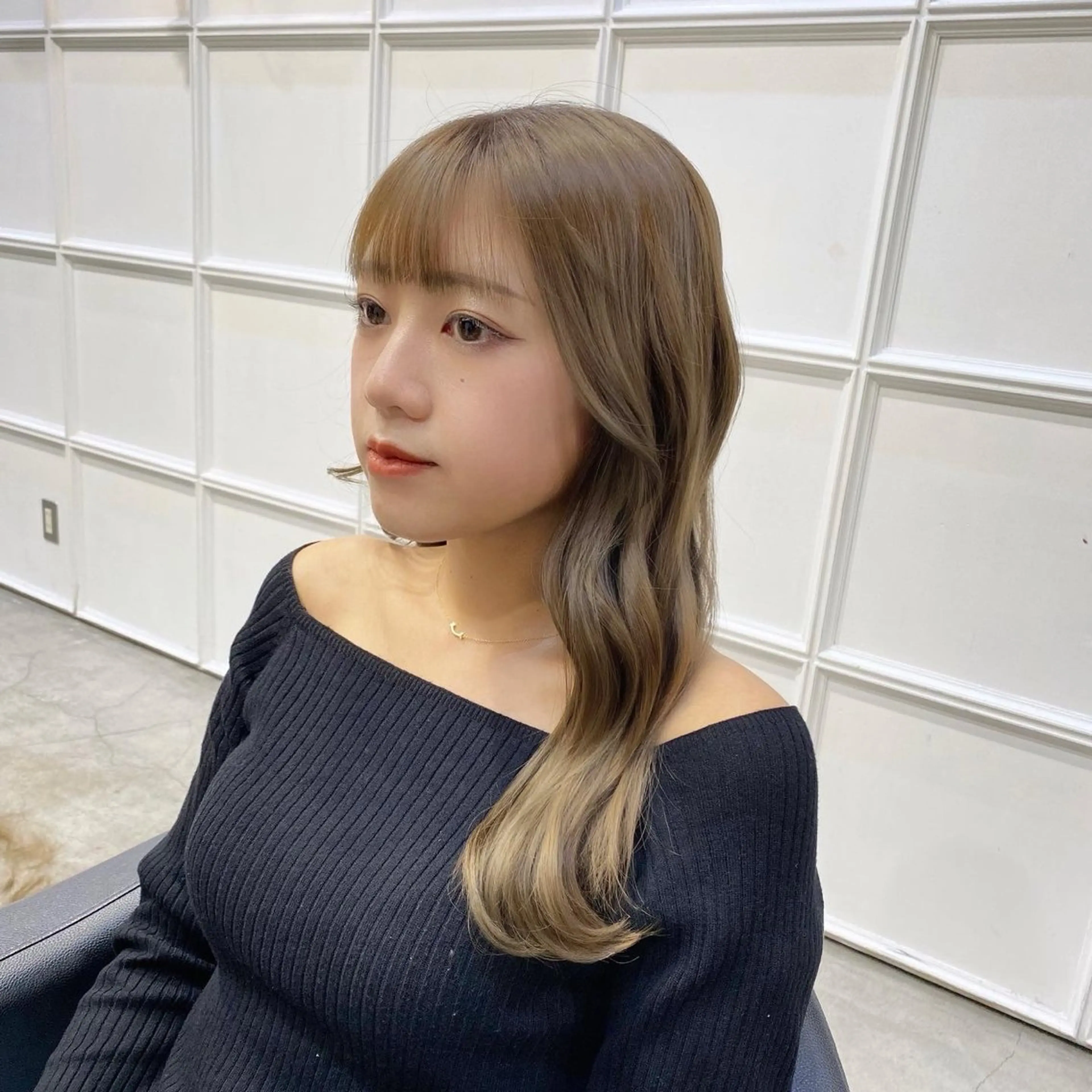 セミロング カラー ブリーチ ブロンド ダブルカラー ブリーチなしカラー カット ヘアカラー Ms.CHARM所属・透明感カラー🌿 グレージュ🐺陽介のヘアスタイル