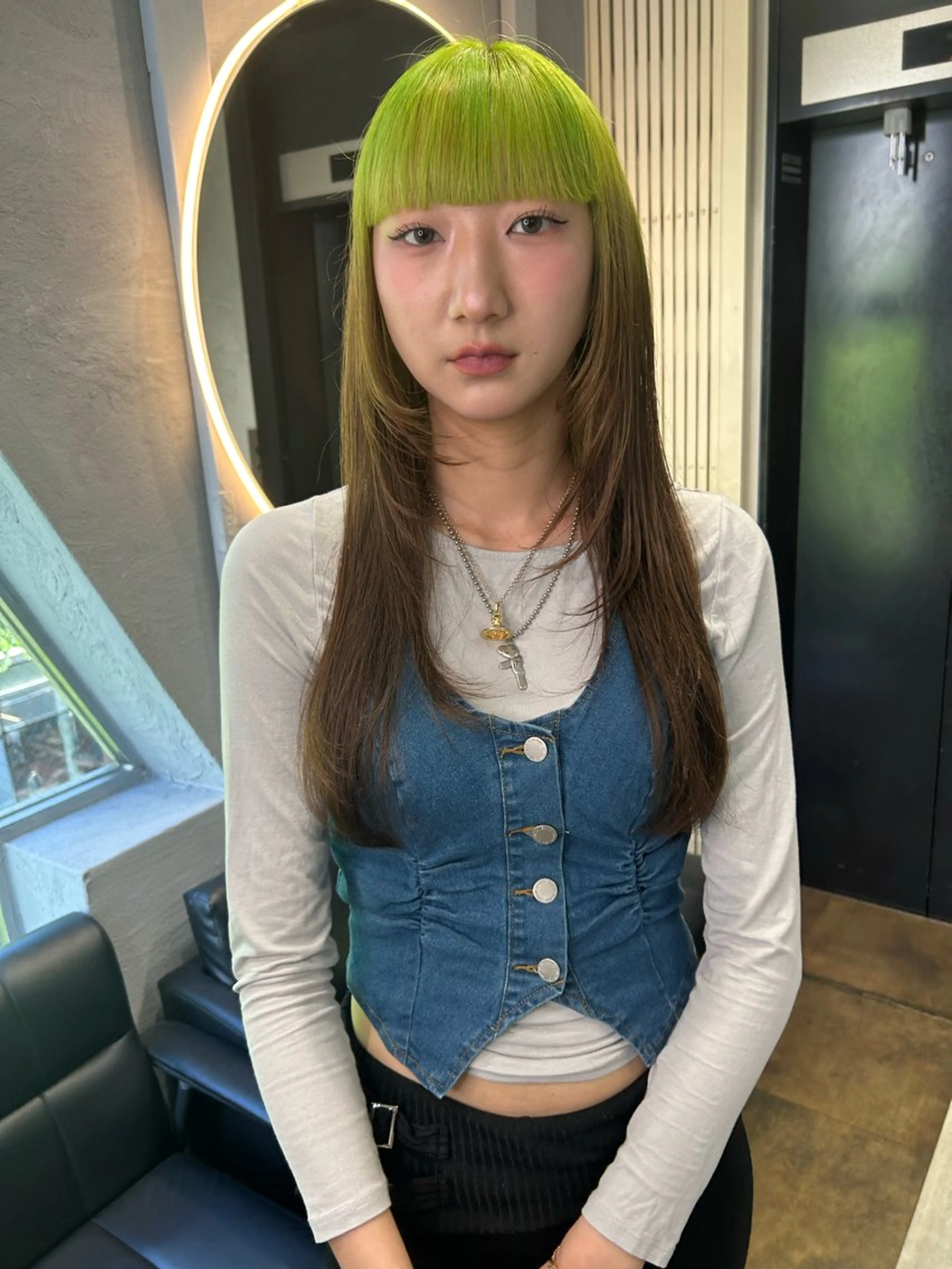 ロング カラー ブリーチ ケアブリーチ デザインカラー ダブルカラー イヤリングカラー ヘアカラー トリートメント 宮崎　達也 ブリーチ／レイヤーのヘアスタイル