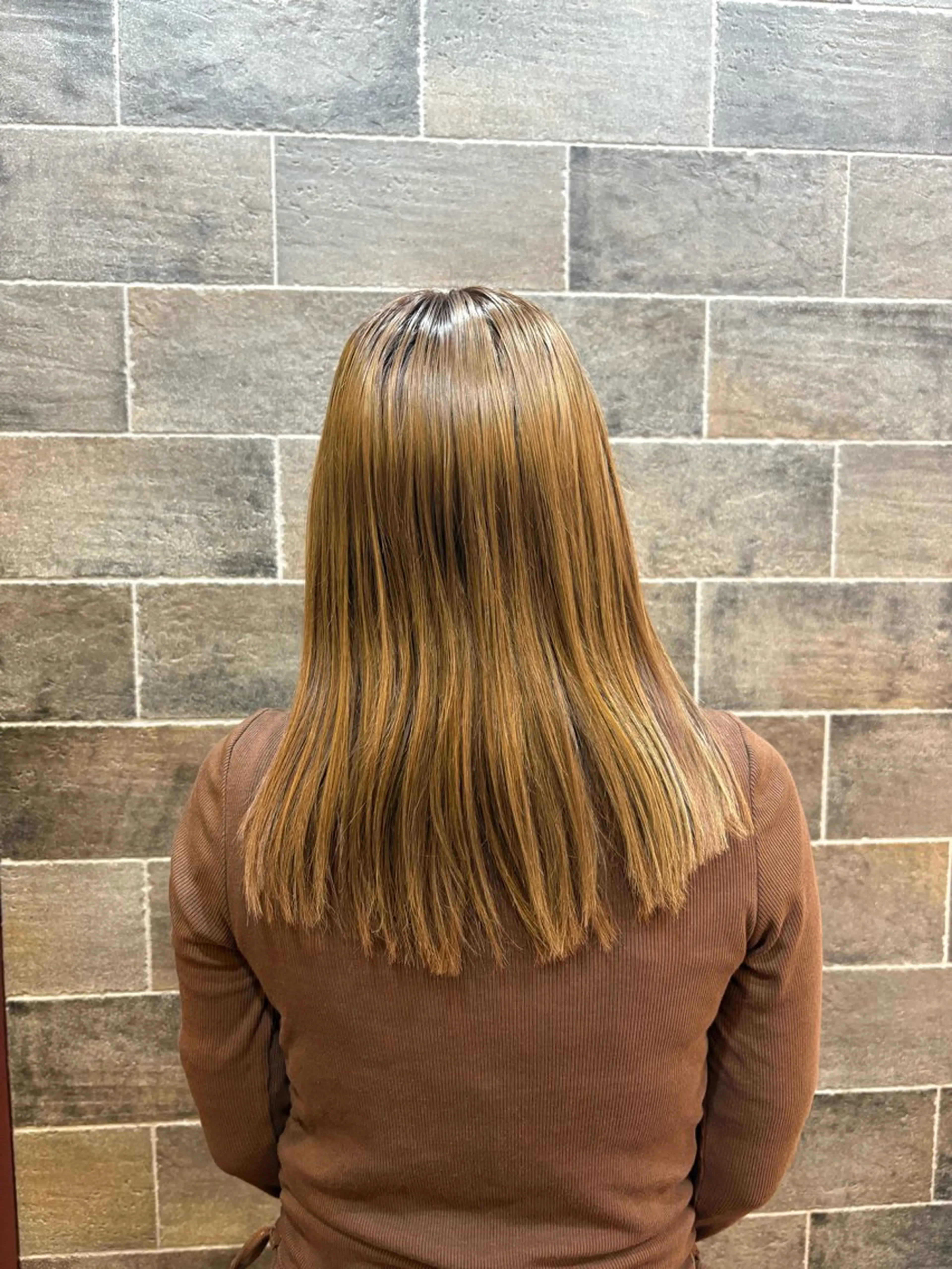 ミディアム 切りっぱなしボブ ショートボブ アッシュ ボブ 外ハネヘア 栗原 鈴華🌻のヘアスタイル