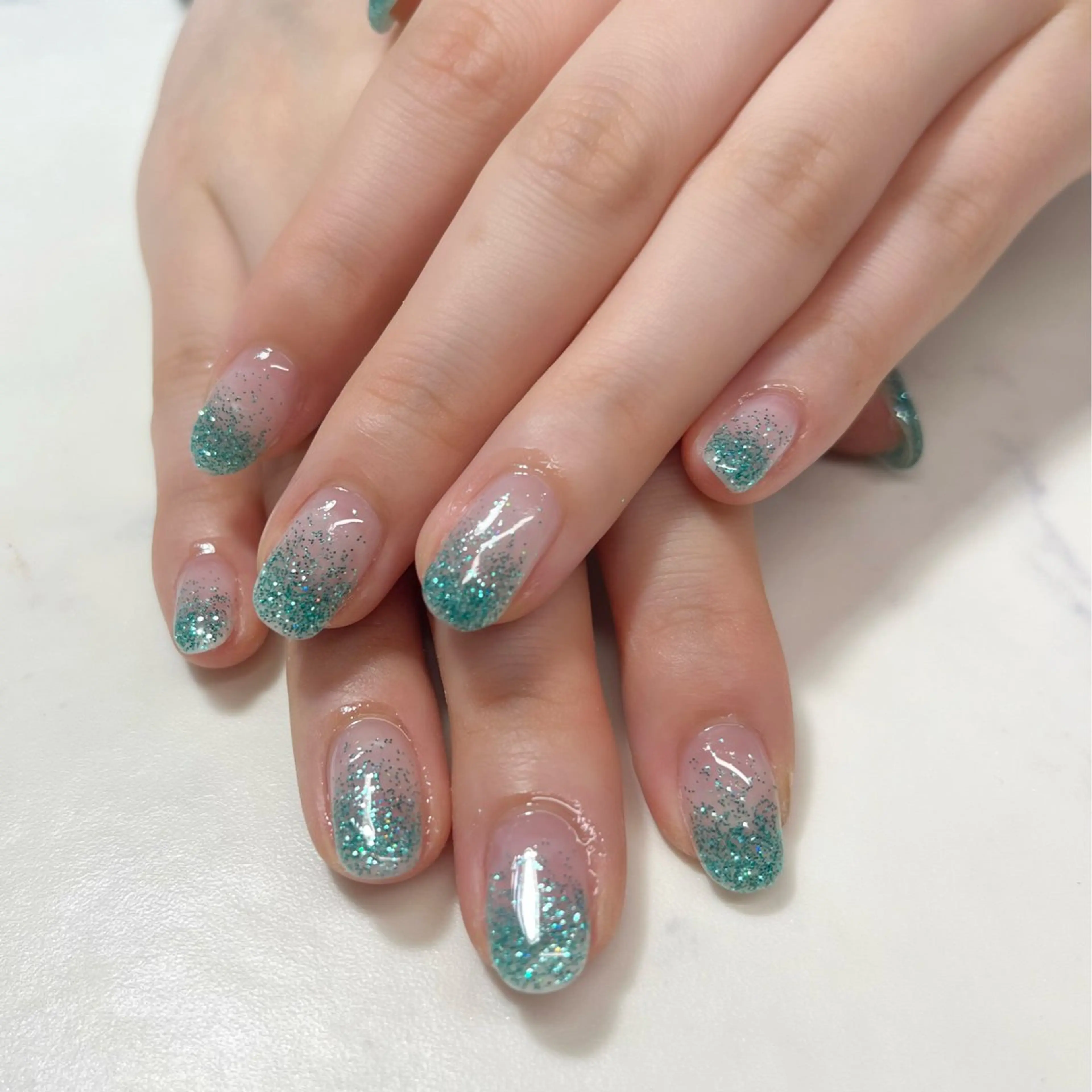 ネイル グラデーション ラメ(グリッター) ラメグラデーション K nail所属・Knail いがわのネイルデザイン