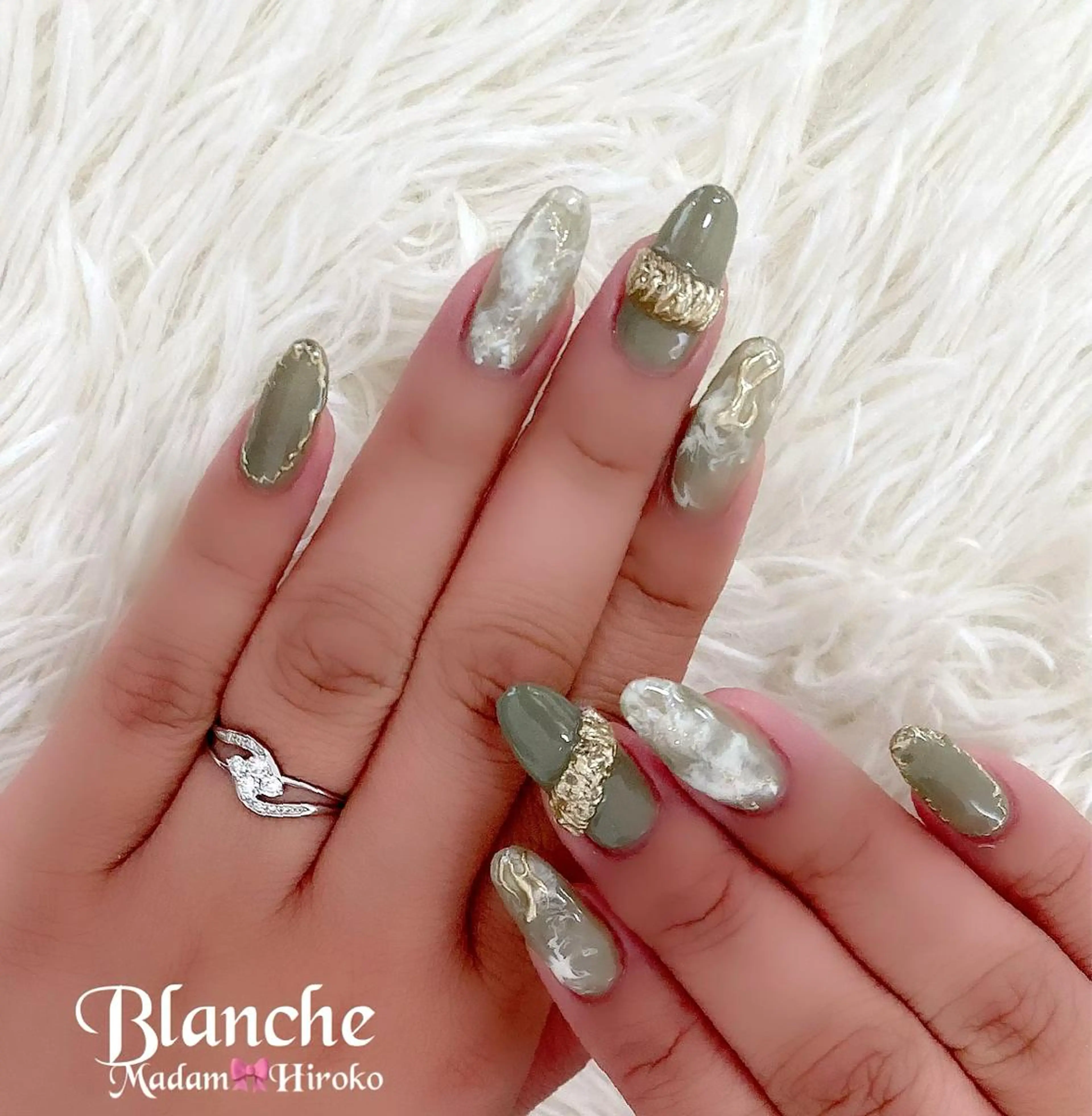 ハンドネイル　オフ込みニュアンスネイル✨カラー変更🉑の写真