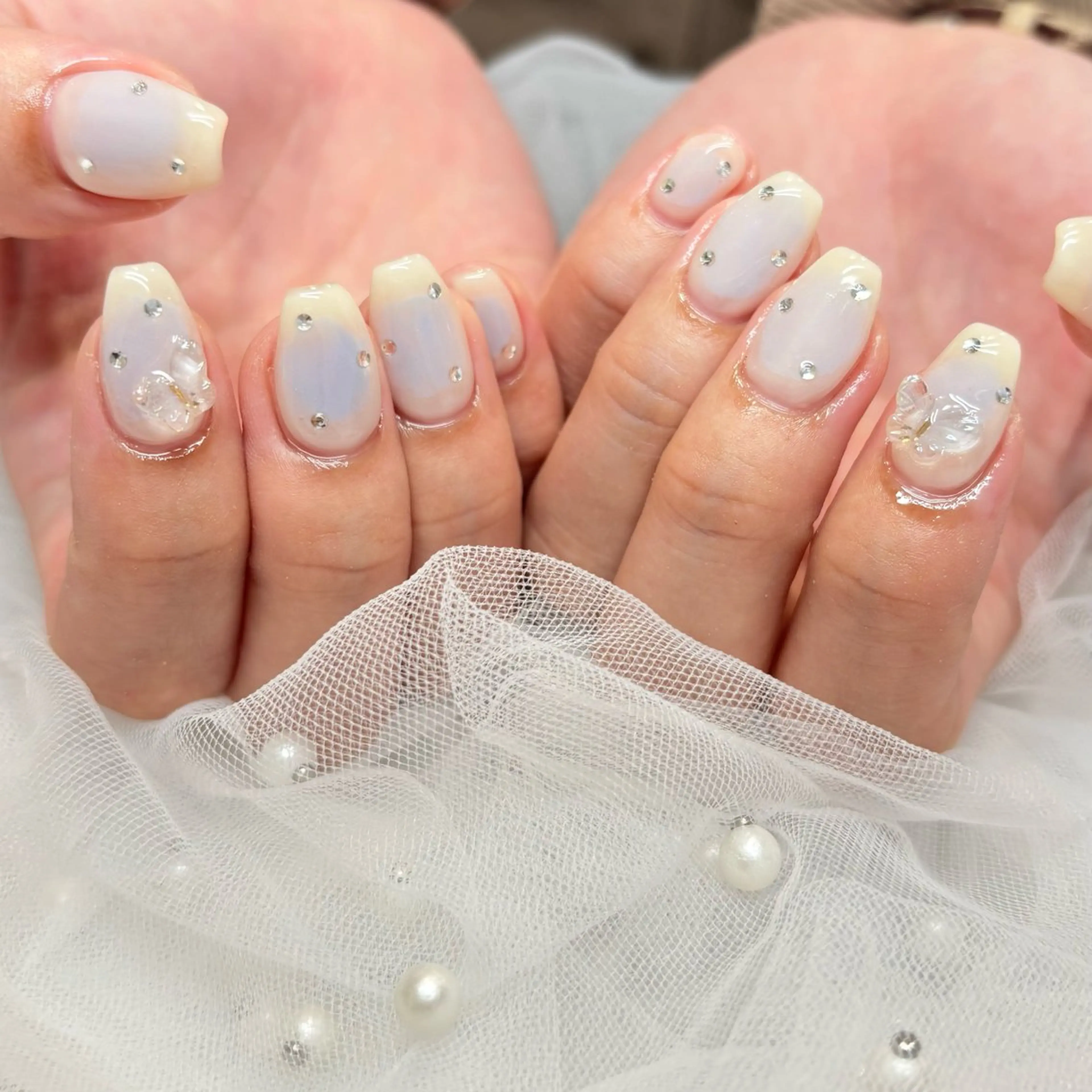 ネイル チークネイル クリアネイル 水色 ハンドネイル 荒巻 めいのネイルデザイン
