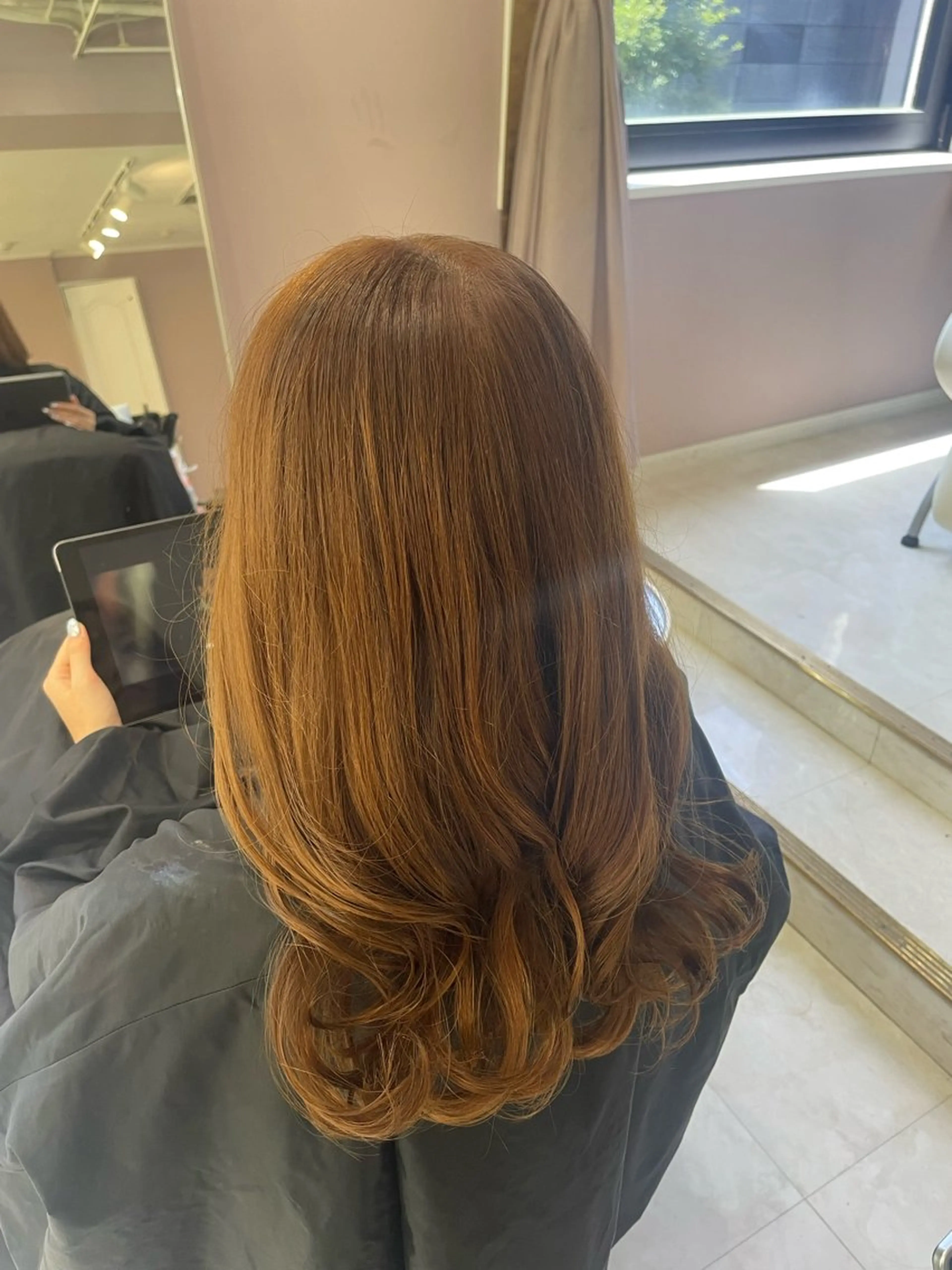 ロング カラー che'rie所属・che'rie shizukiのヘアスタイル