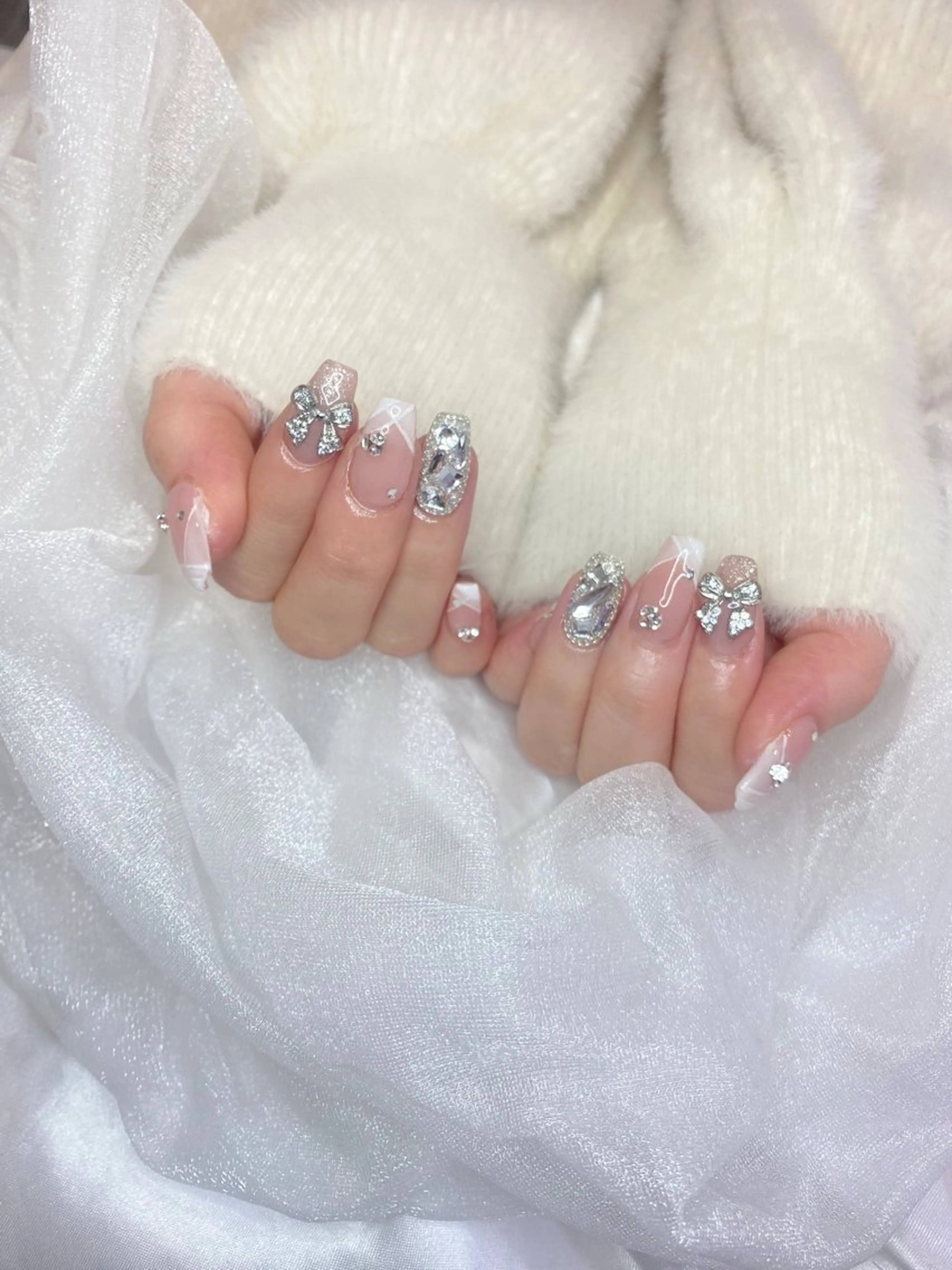 ネイル ハンドネイル 🤍 Ayaのネイルデザイン