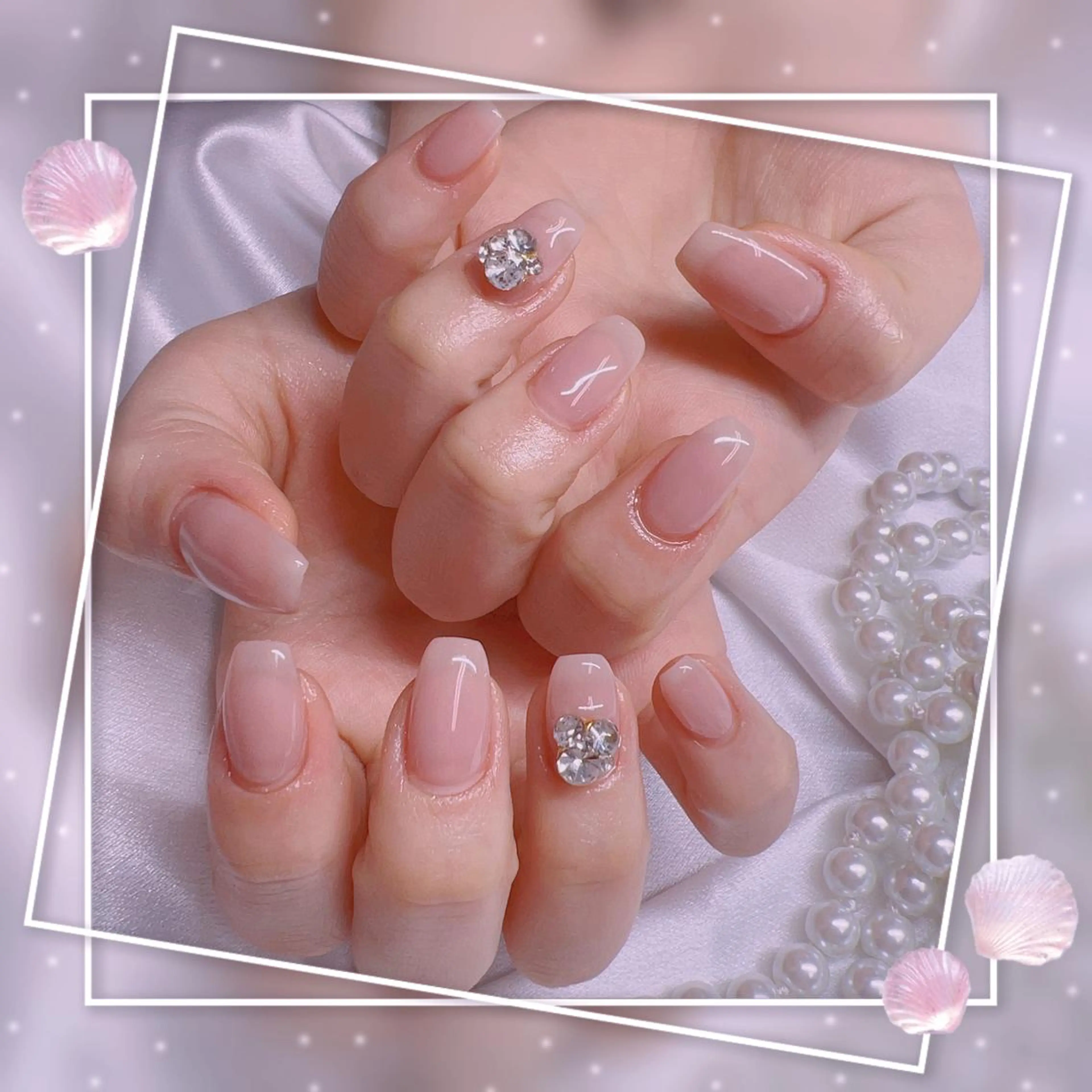 ネイル フレンチネイル キラキラネイル 韓国ネイル マグネットネイル マグネットフレンチ Chill Nailsalonのネイルデザイン