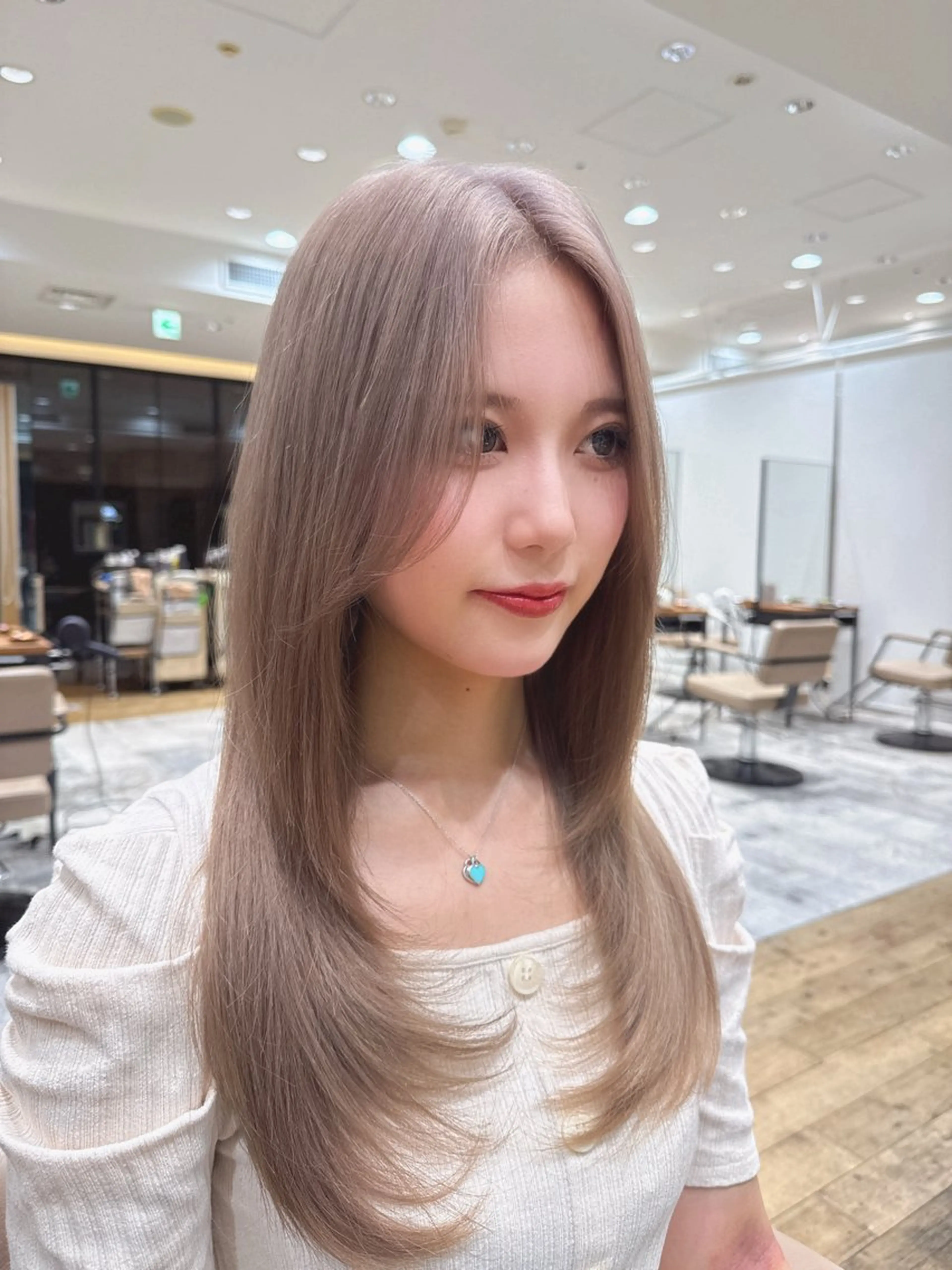 ロング カラー カット ヘアカラー トリートメント ヘッドスパ レイヤー/艶カラー 韓国/石戸谷海斗のヘアスタイル