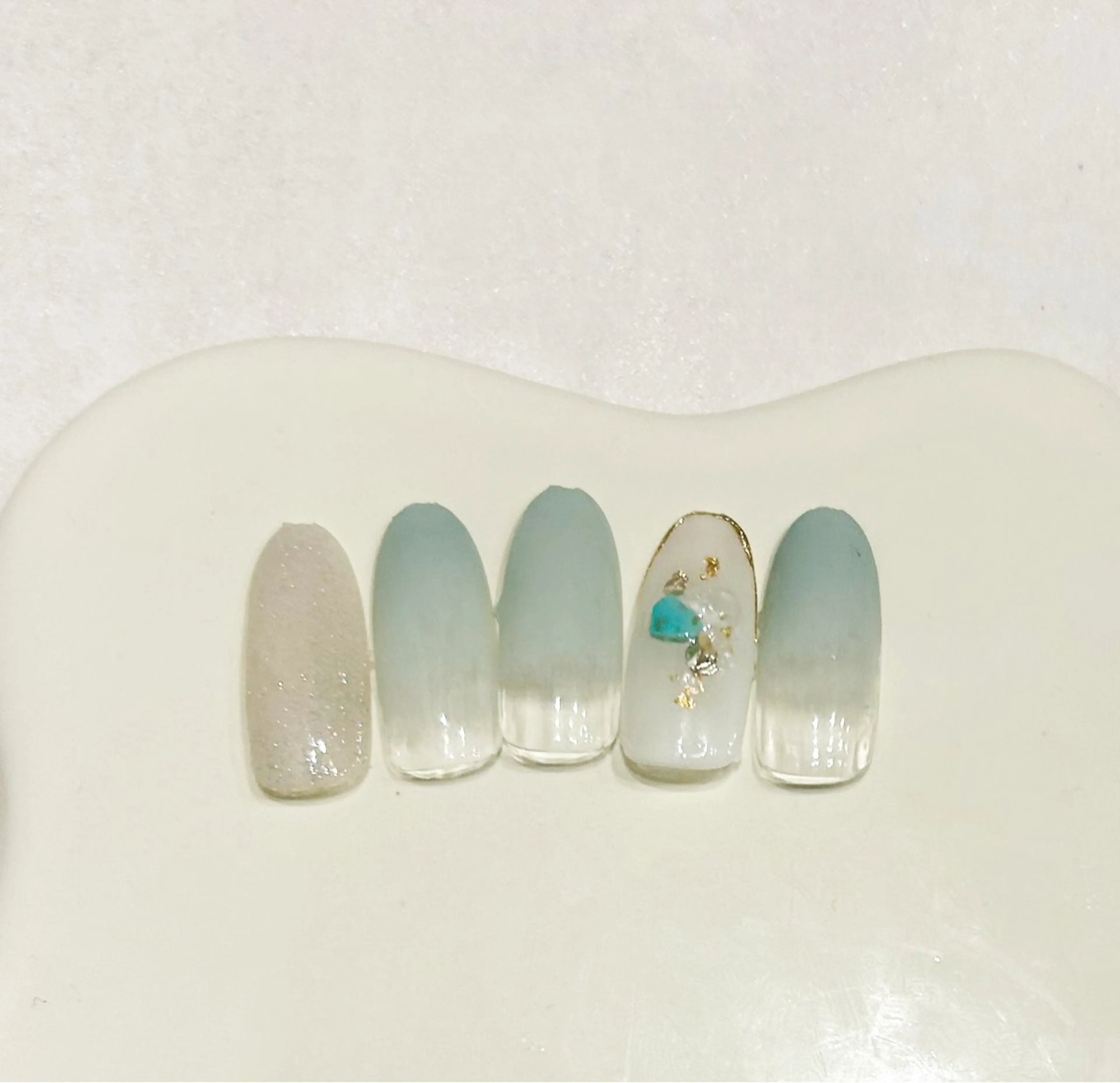 ネイル アートネイル niji nailのネイルデザイン