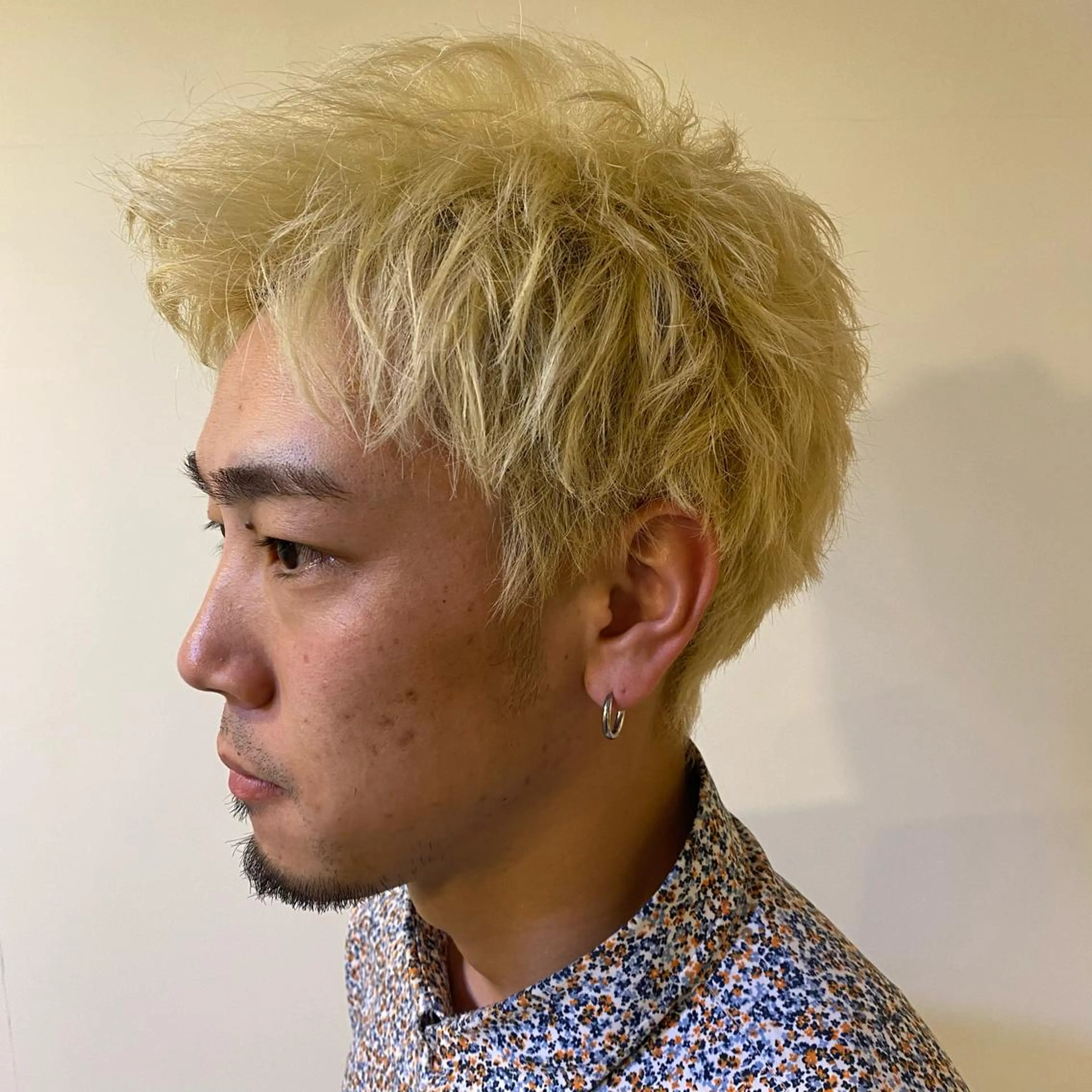 メンズ メンズブリーチ メンズハイトーン geep Ryoyaのヘアスタイル