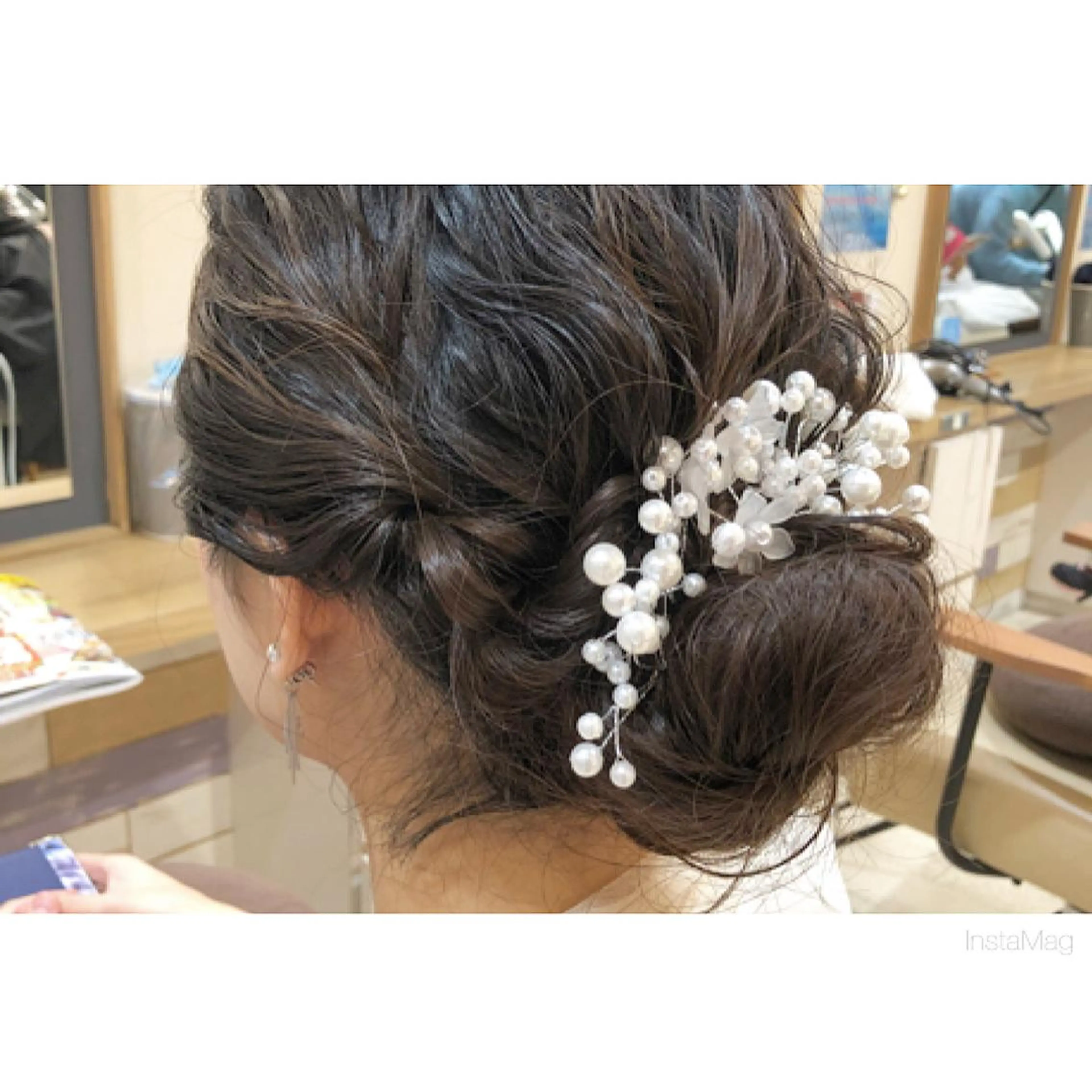 ミディアム ヘアアレンジ お団子ヘア ヘアセット 岩間 香純のヘアスタイル