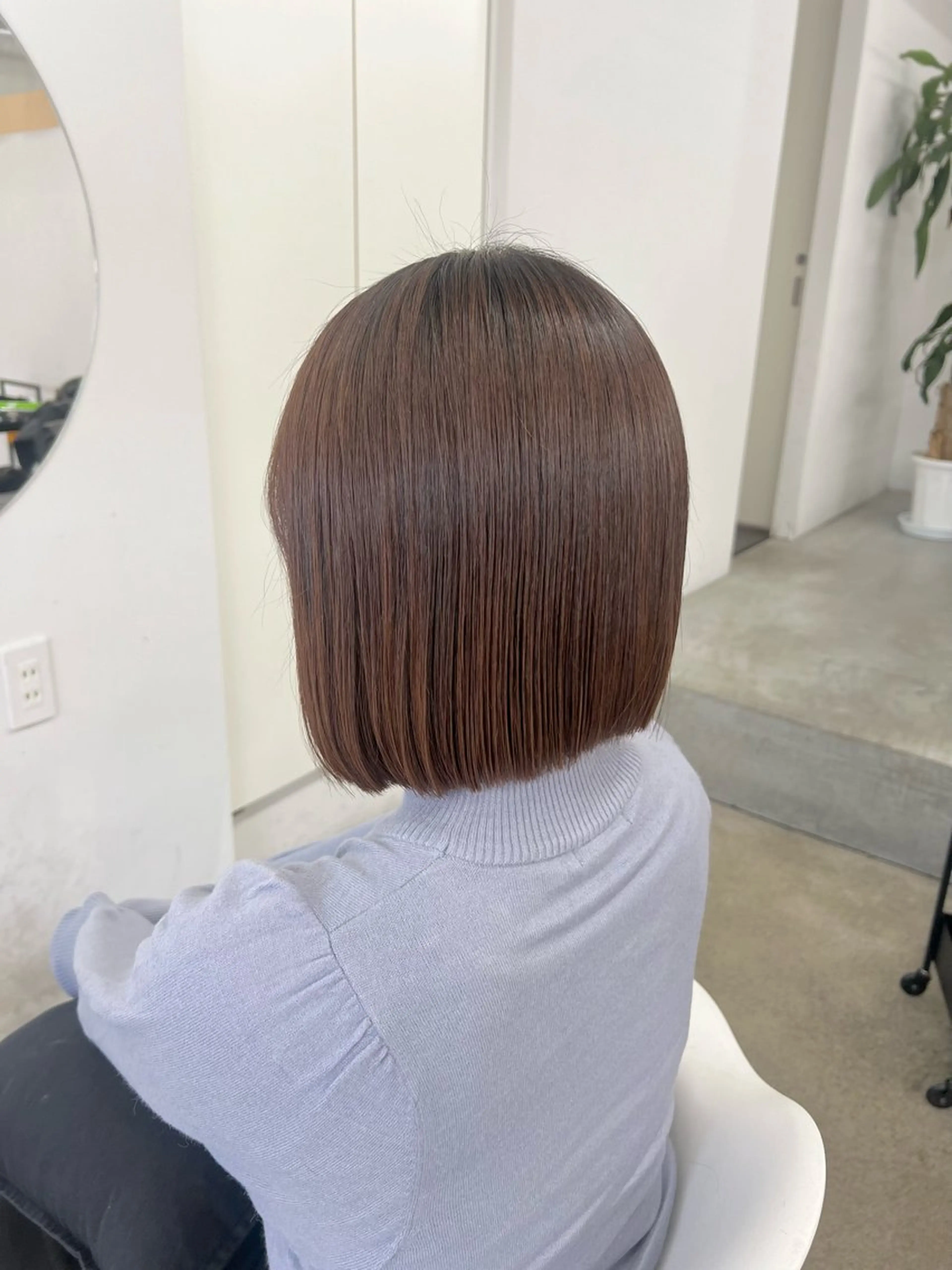 ショート カラー ベージュカラー 透明感カラー ピンクカラー ピンクベージュ ボブ カット ヘアカラー トリートメント build所属・秋山 花音のヘアスタイル
