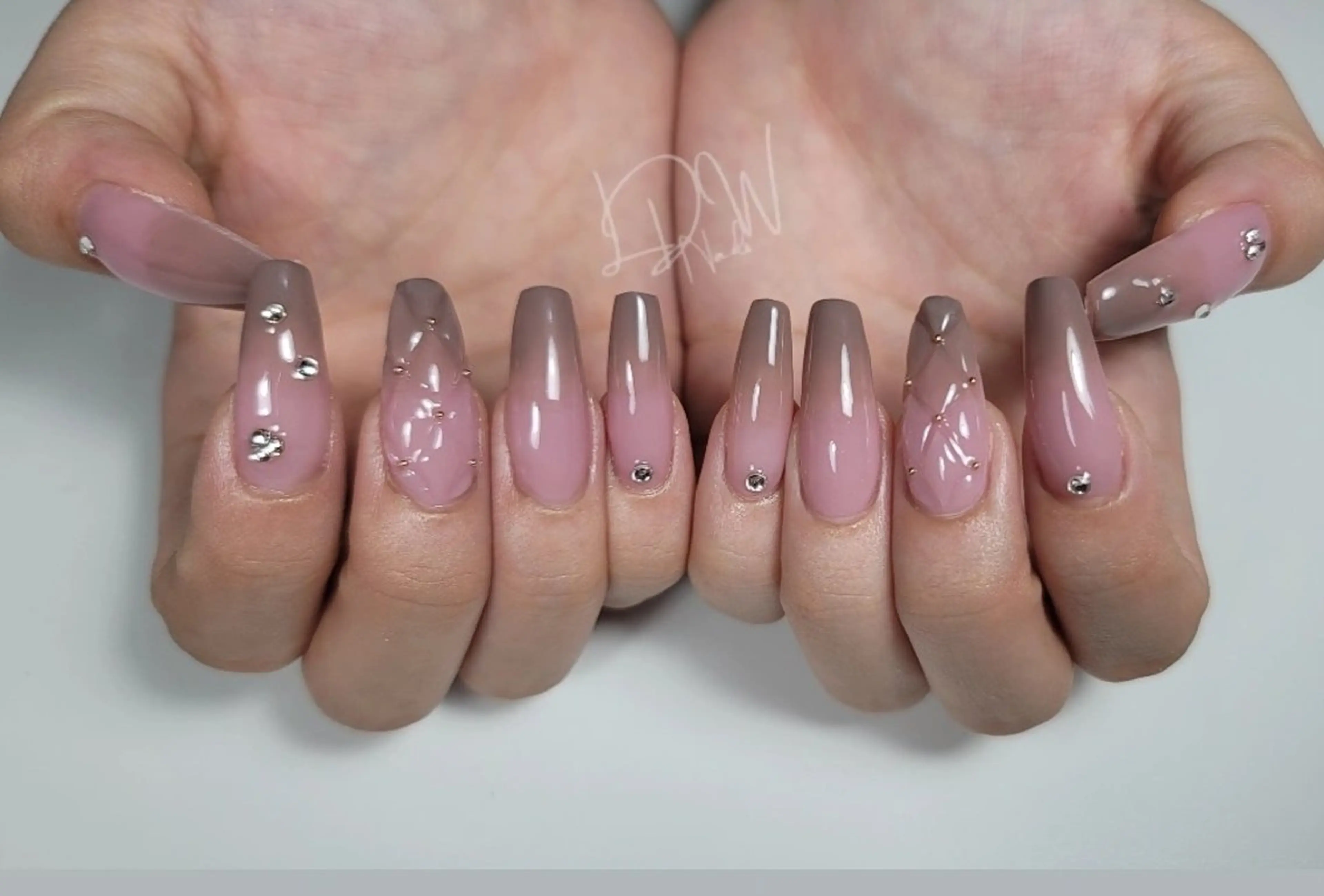 ネイル ハンドネイル ハンドケア Nails_l.d.w所属・nails_ l.d.wのネイルデザイン