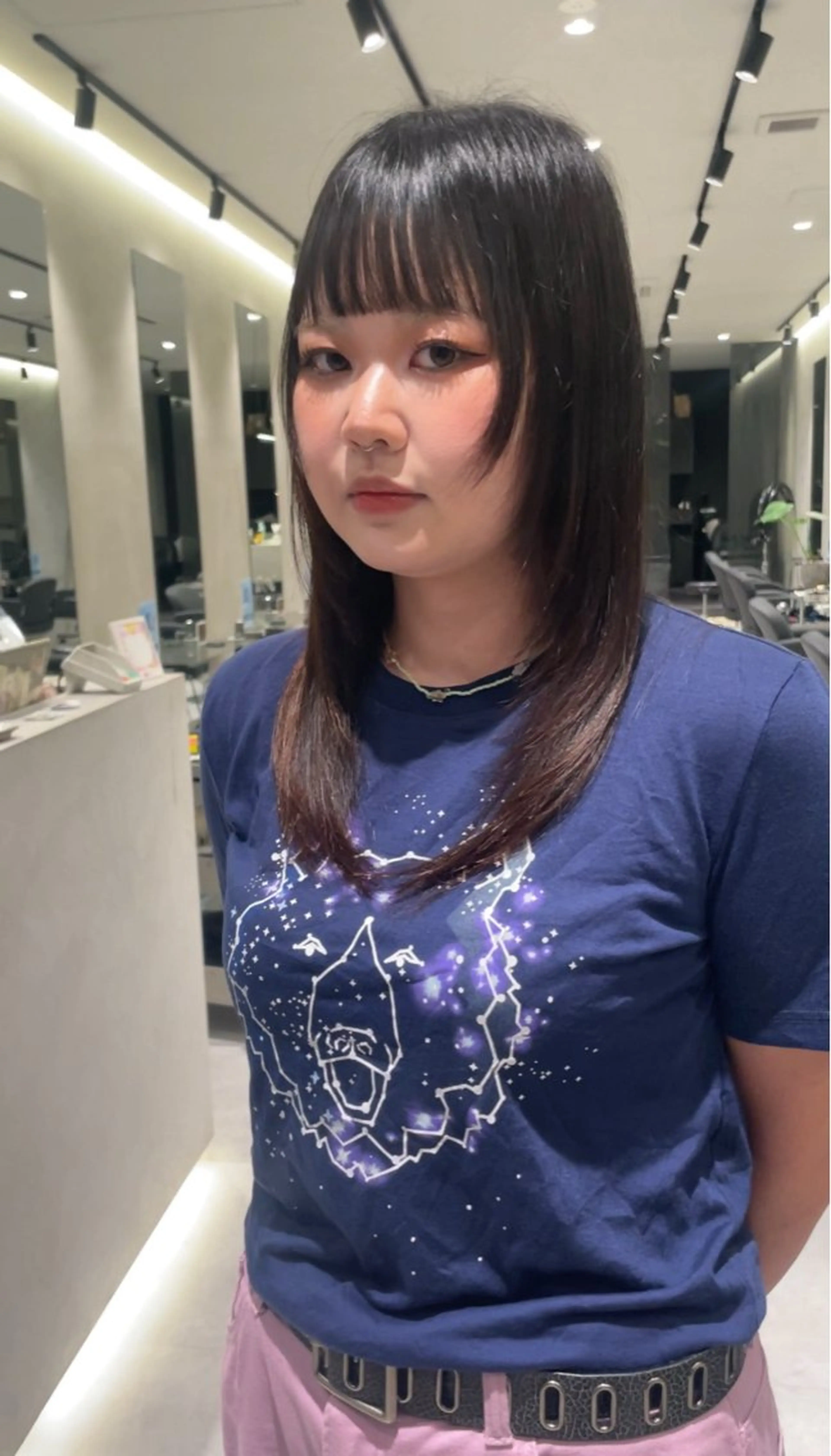ロング レイヤーカット 神戸レイヤーカット 顔周り／骨格診断のヘアスタイル