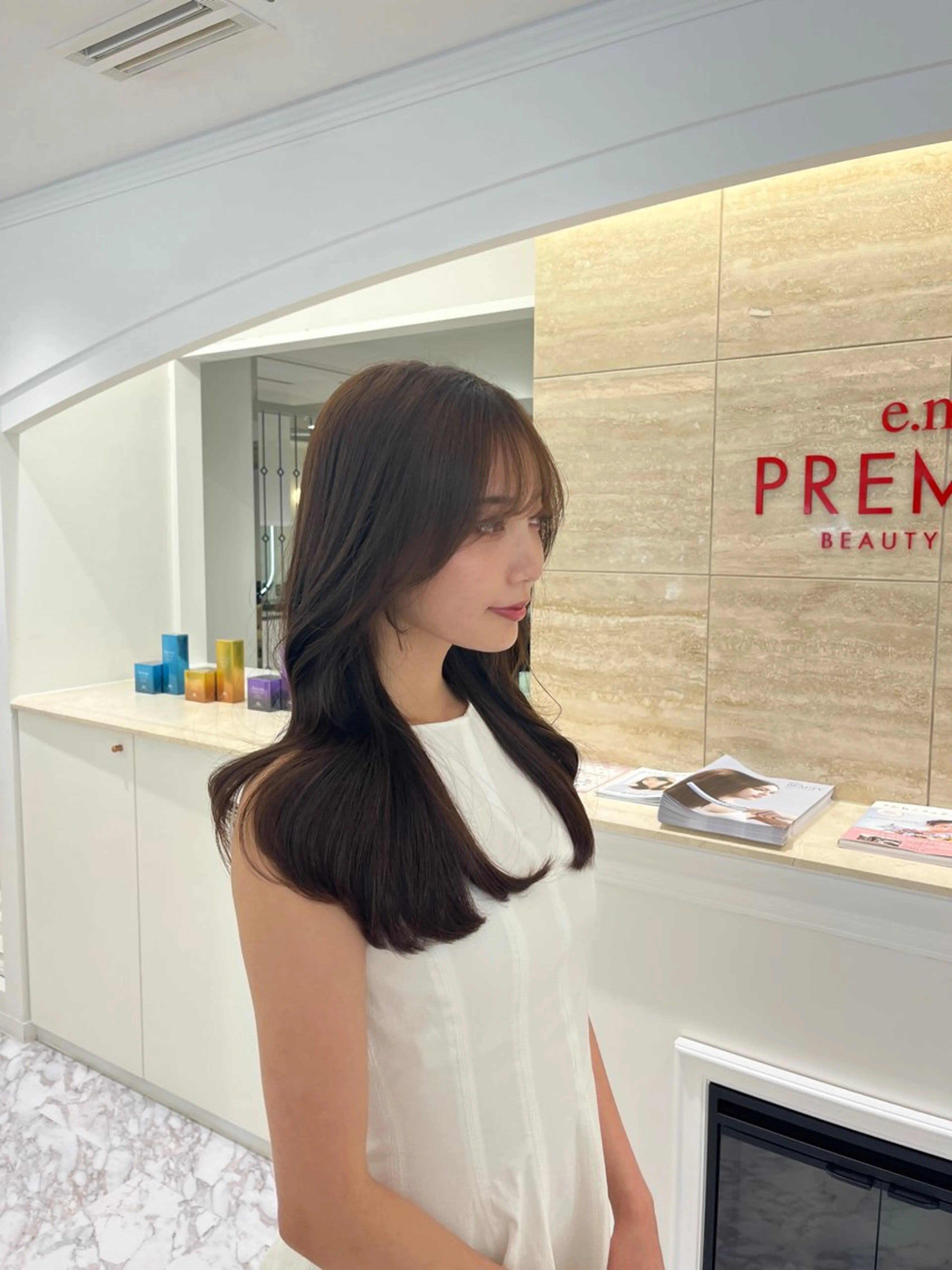 ロング トリートメント カットモデル/ 透明感ヘア/成瀬裕介のヘアスタイル