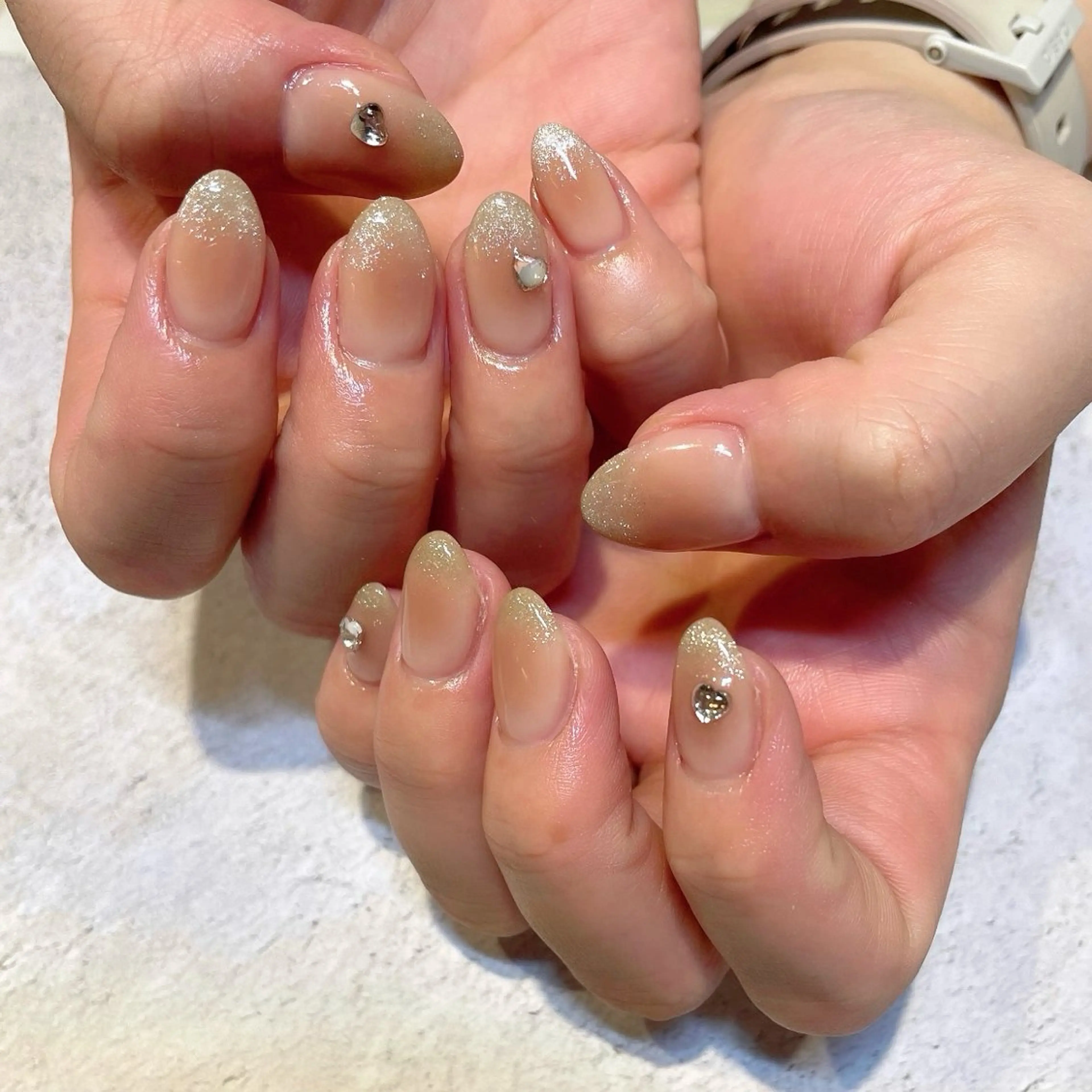 ネイル 友野 遥のネイルデザイン