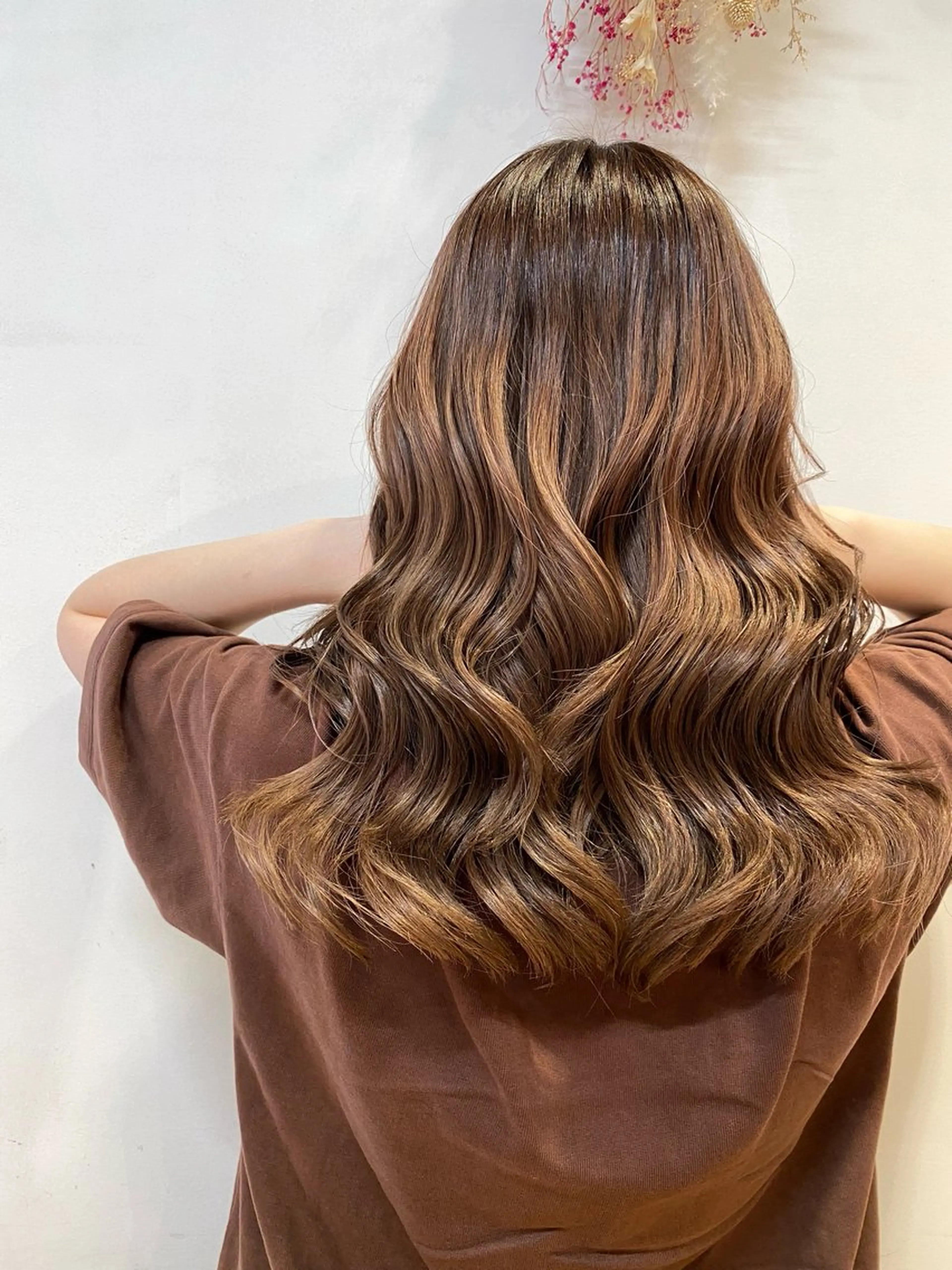 ロング カラー ベージュカラー グラデーションカラー グレージュ くびれヘア 韓国風ヘア ヘアカラー Lily 日吉所属・日吉で叶える🍒🍒 オカベナオヤのヘアスタイル