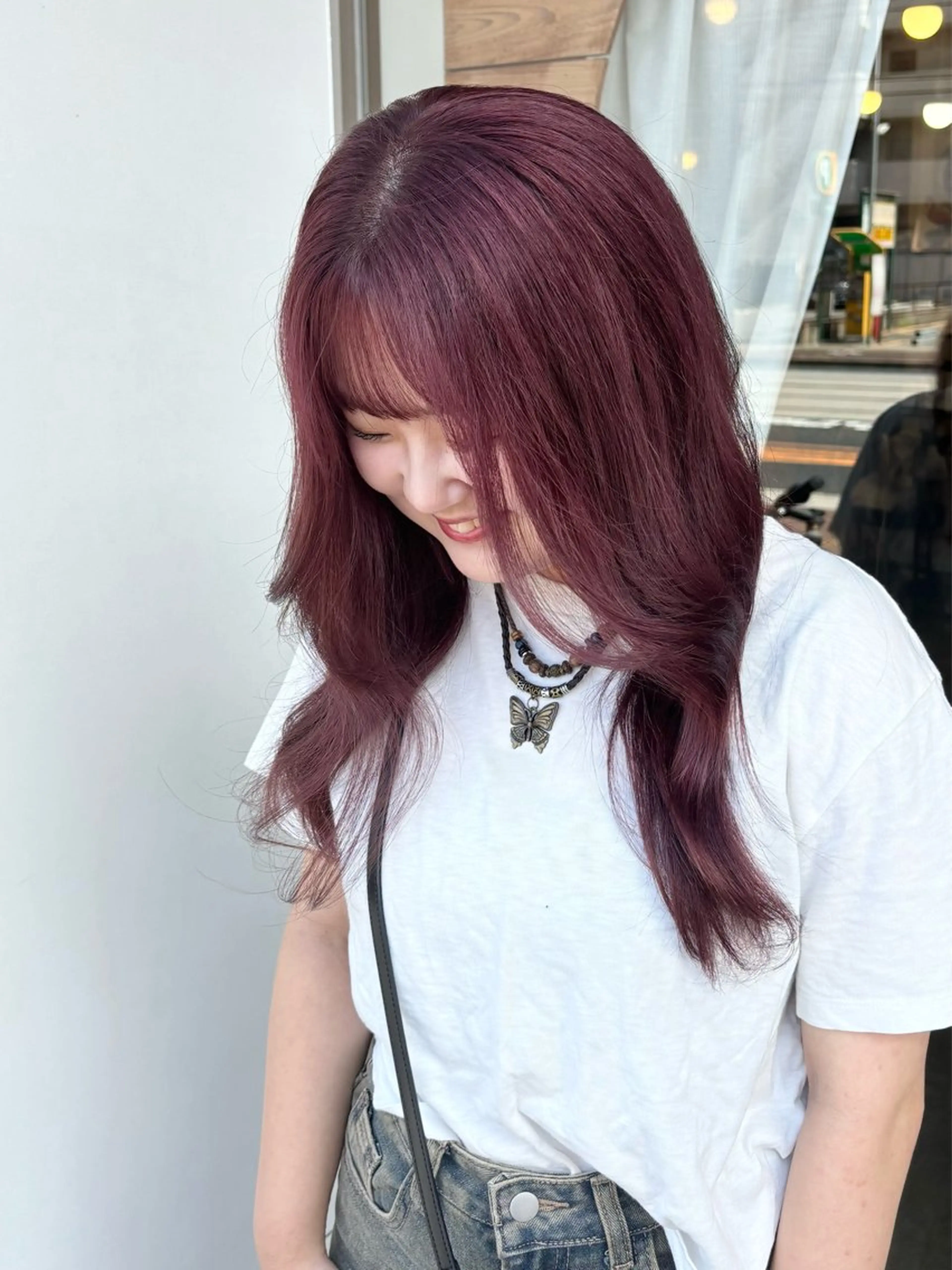セミロング カラー ブリーチ ラベンダーカラー ラベンダーピンク ピンクカラー ヘアカラー トリートメント 米中 杏里のヘアスタイル