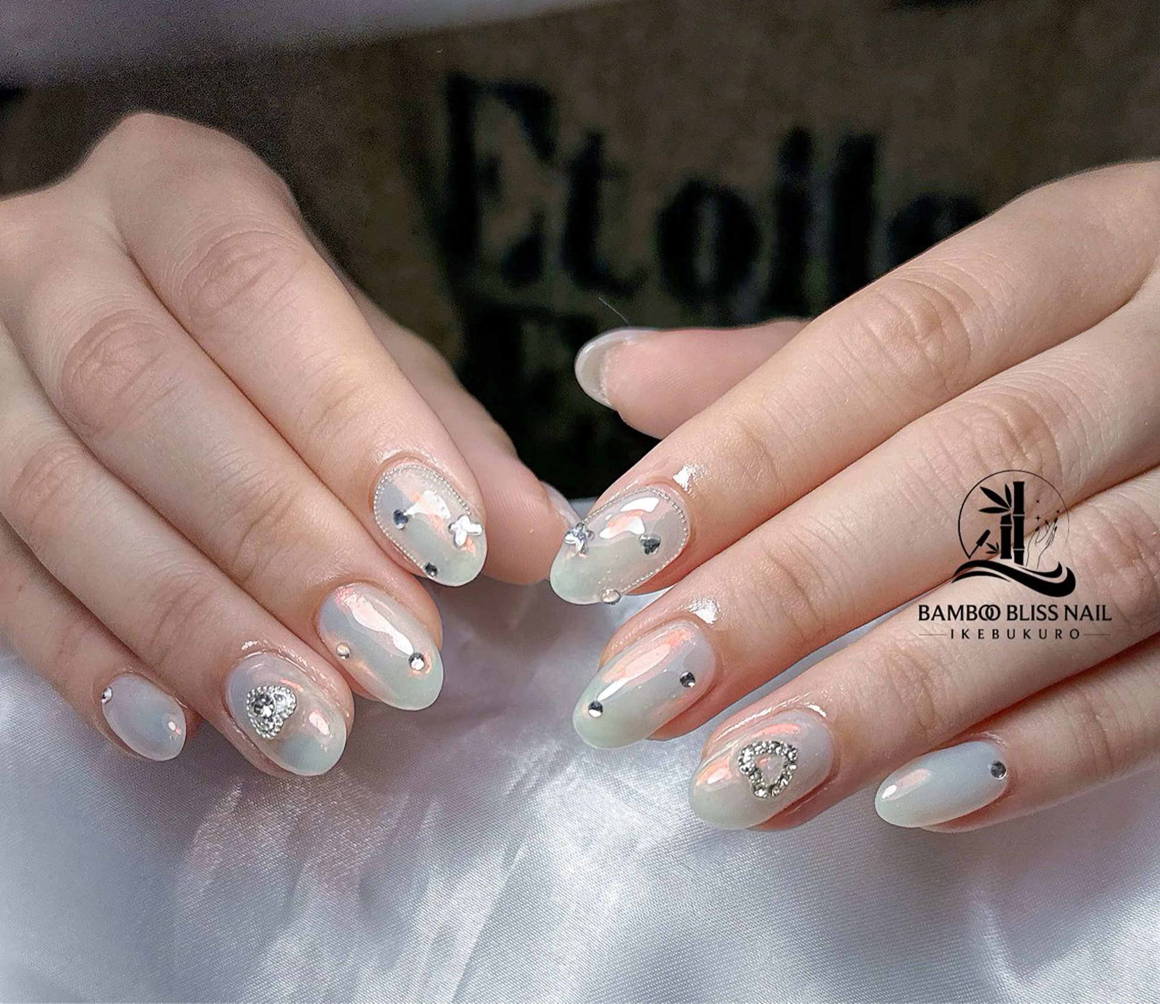 ネイル オーロラネイル ストーンネイル BAMBOO BLISS 研修用のネイルデザイン