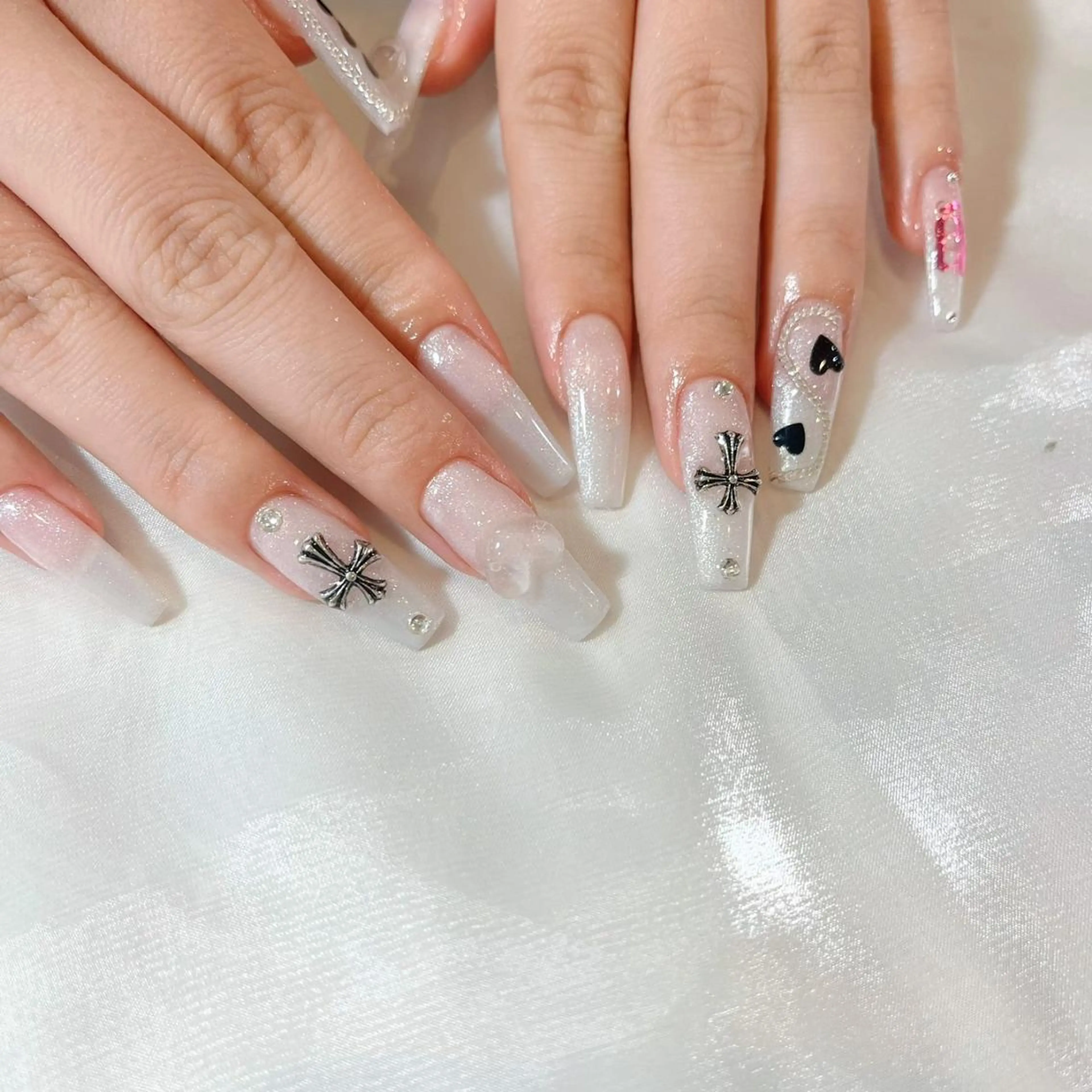 ネイル 🤍POP可愛い🧸 Menailのネイルデザイン