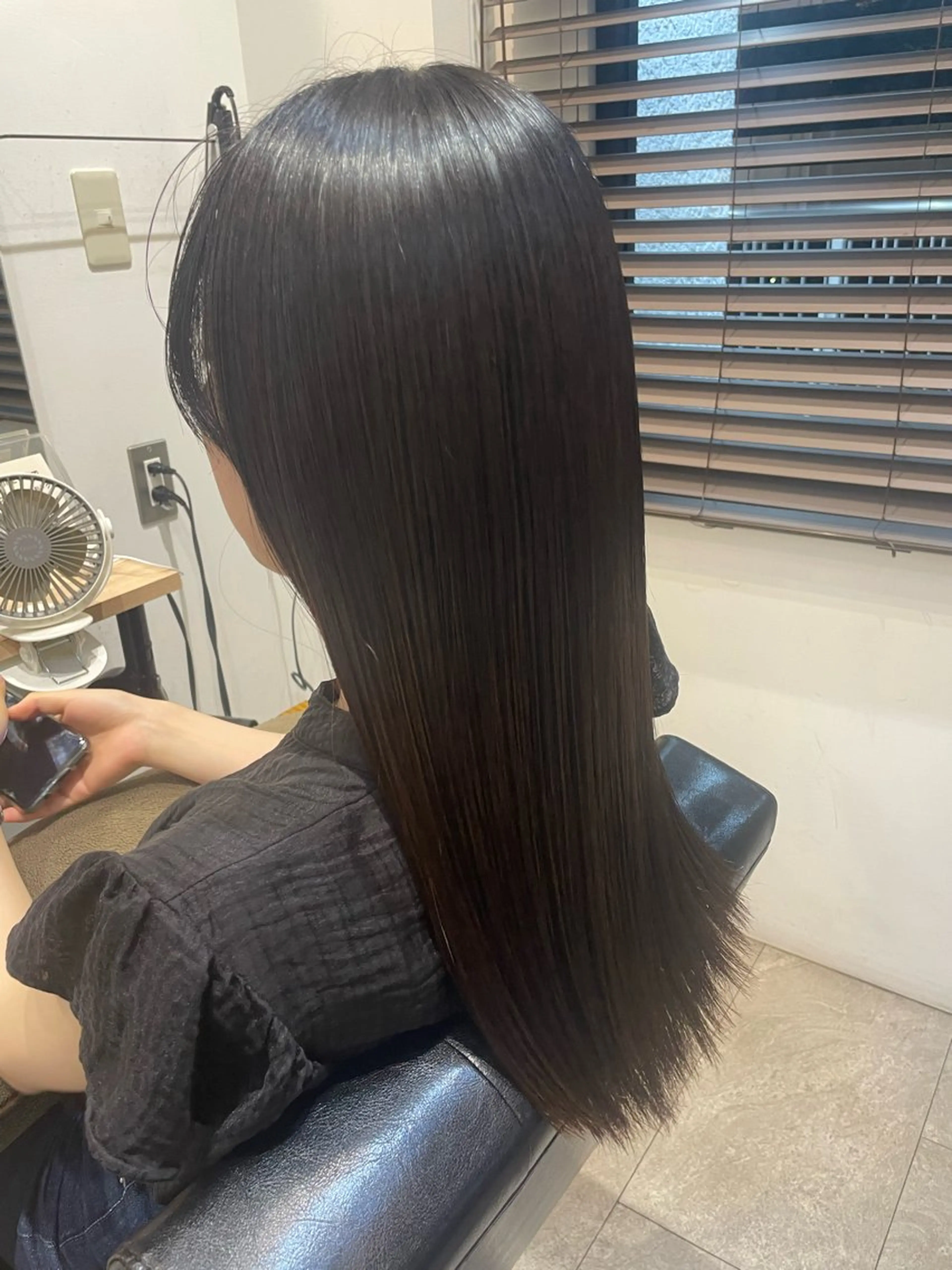 セミロング カット 縮毛矯正 トリートメント 南雲 由麻のヘアスタイル