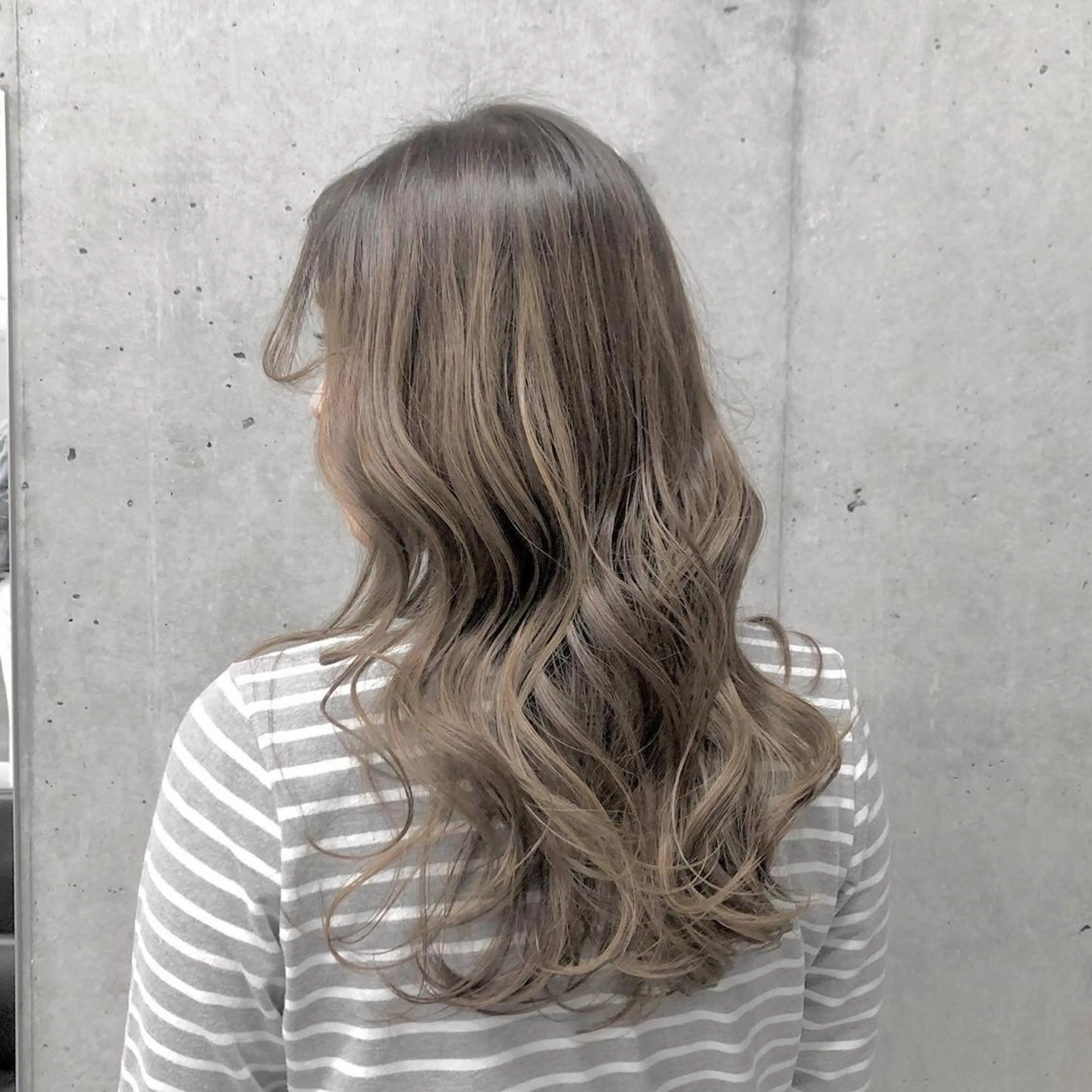 ロング カラー カット ヘアカラー トリートメント 【公式】髪質改善 Oto.吉祥寺のヘアスタイル