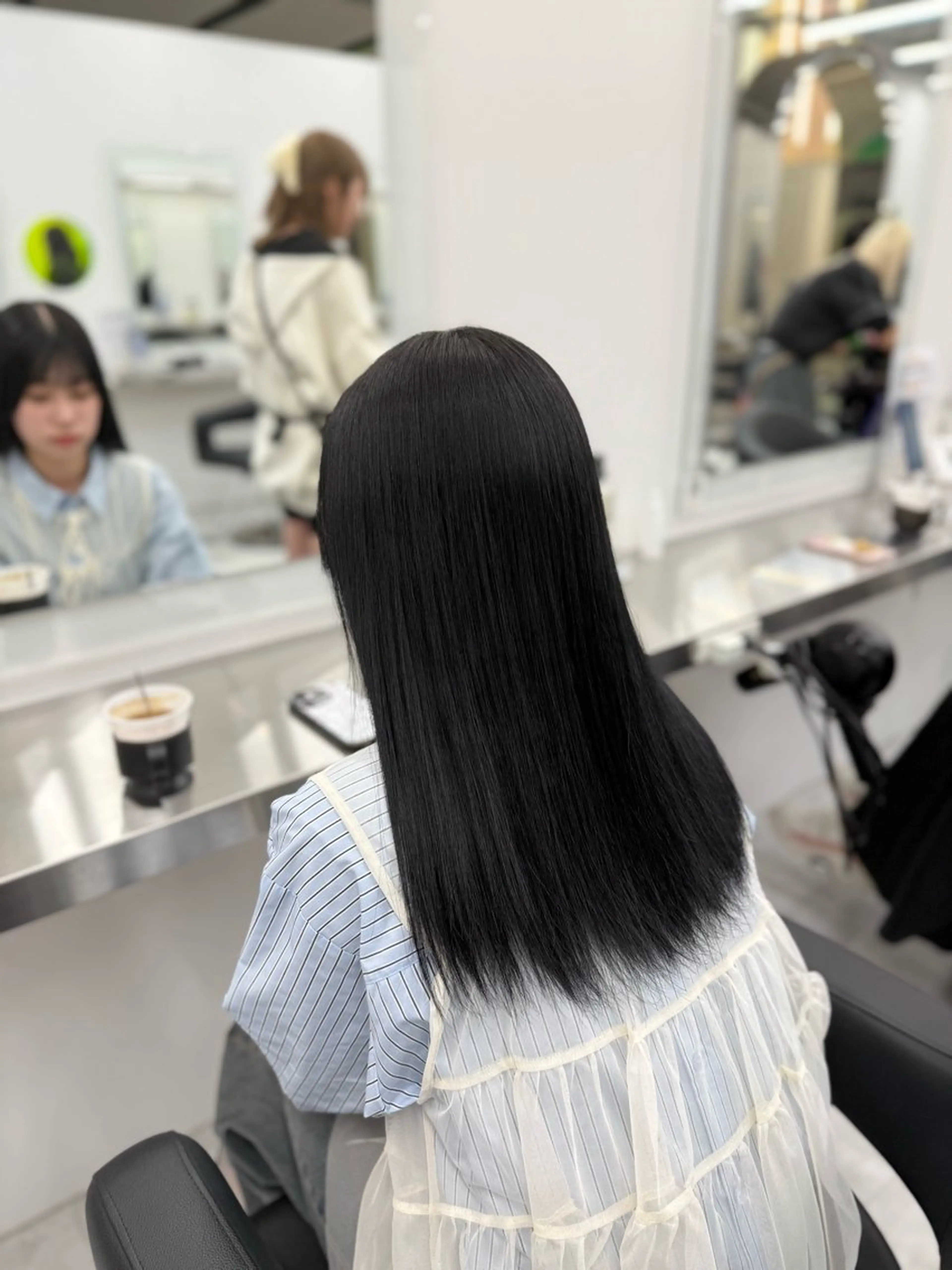 ロング カラー カット ヘアカラー 韓国暗髪🩶レイヤー 🩶hayatoのヘアスタイル