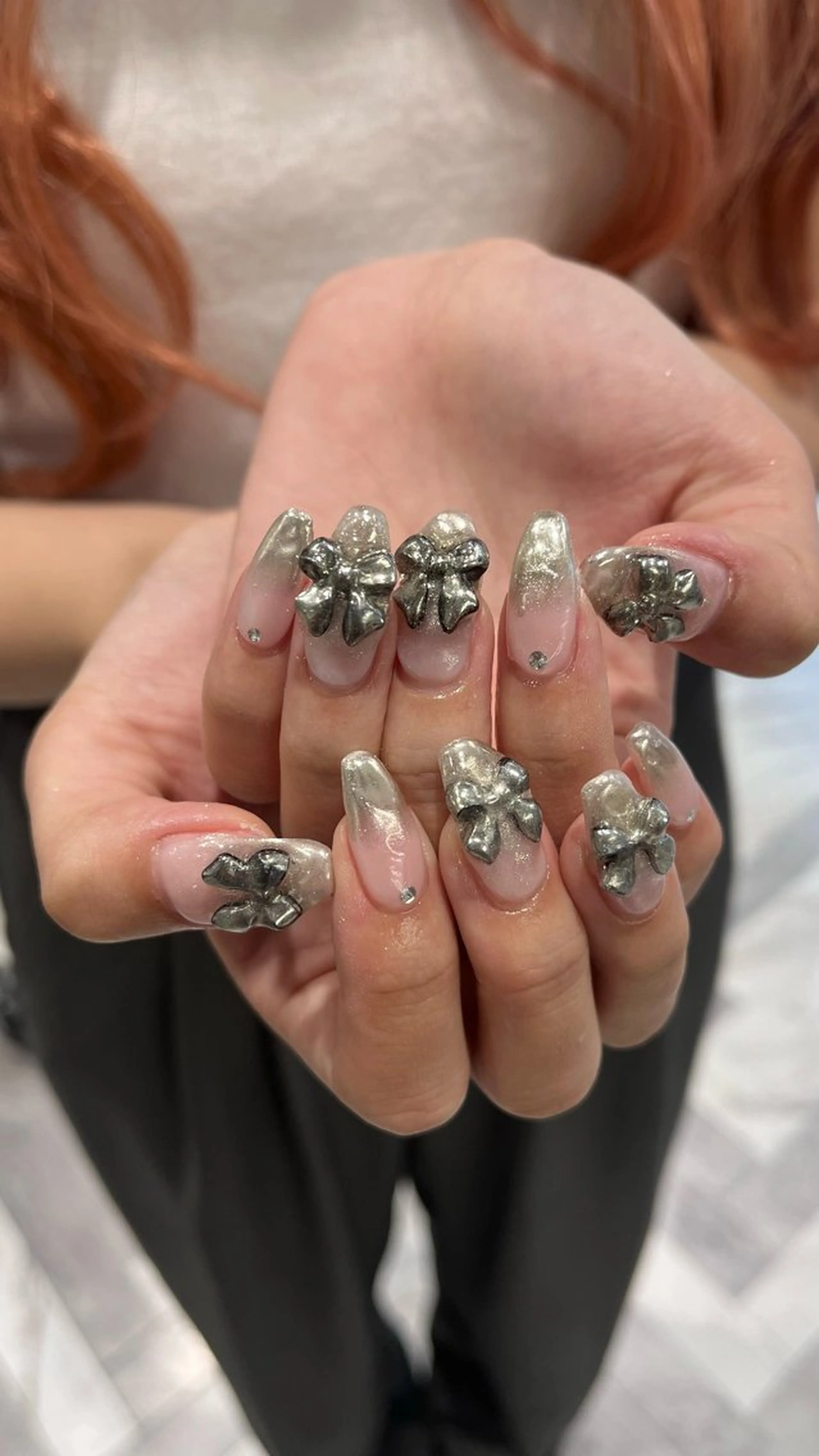 ロング カラー ヘアアレンジ ネイル マツエク・マツパ グラデーションカラー シルバー 付け放題 韓国風マツエク フレンチガーリー ハンドネイル mai🤍縮毛酸性ス トレート/アイリストのヘアスタイル