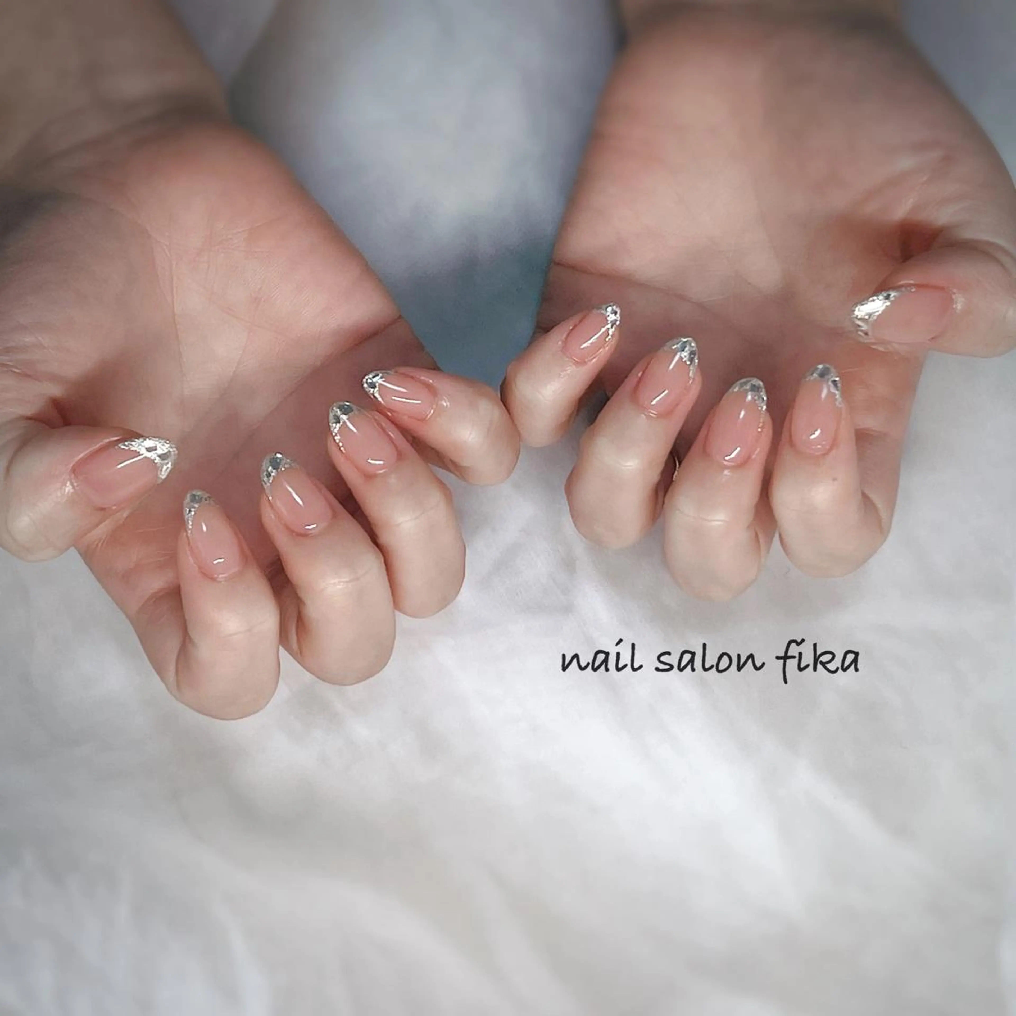 ネイル フレンチネイル ガラスフレンチ nail salon fikaのネイルデザイン